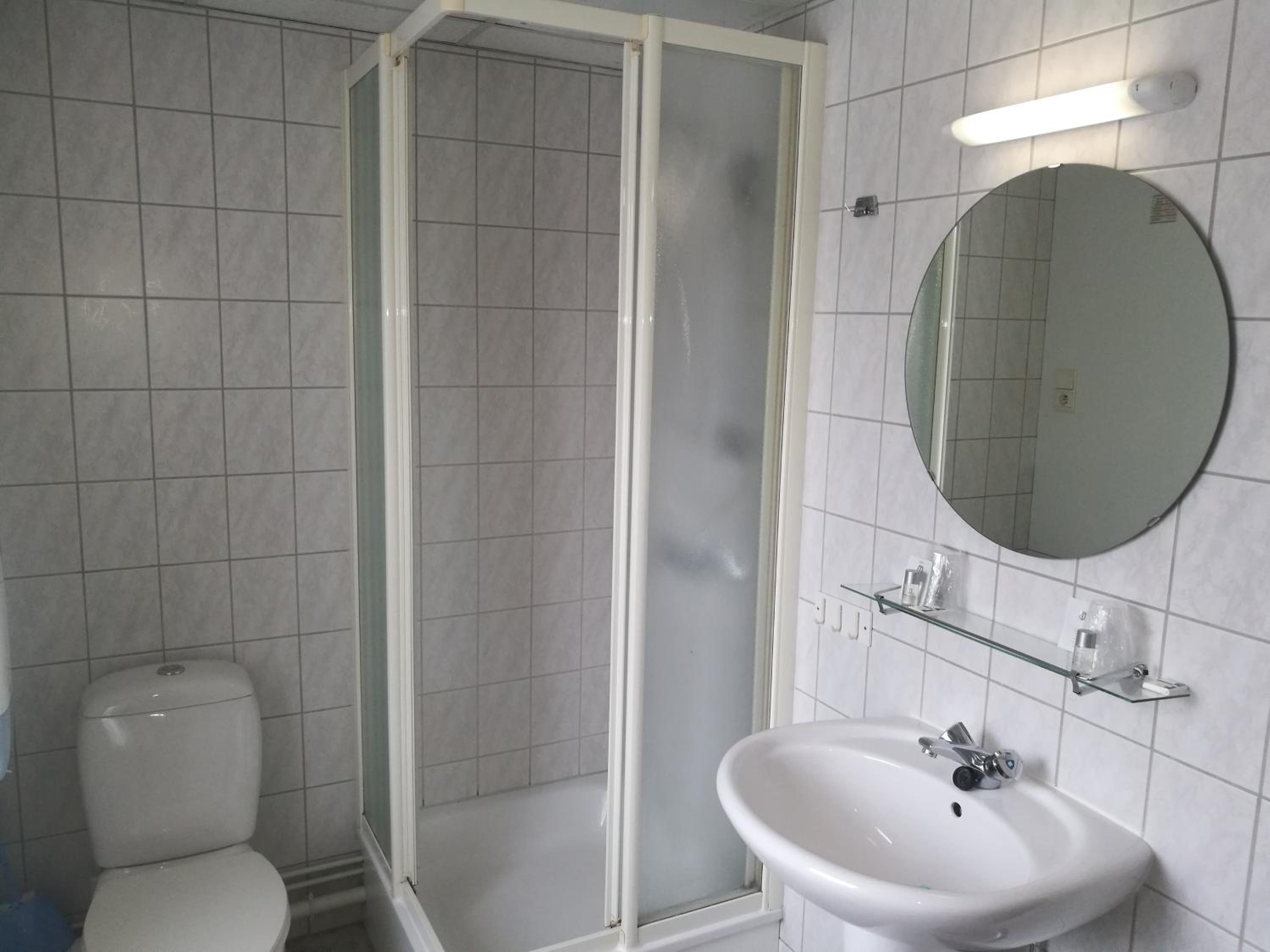 Deluxe Double or Twin Room - Photo 4