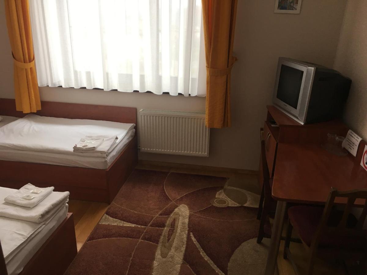 Twin Room photo 1