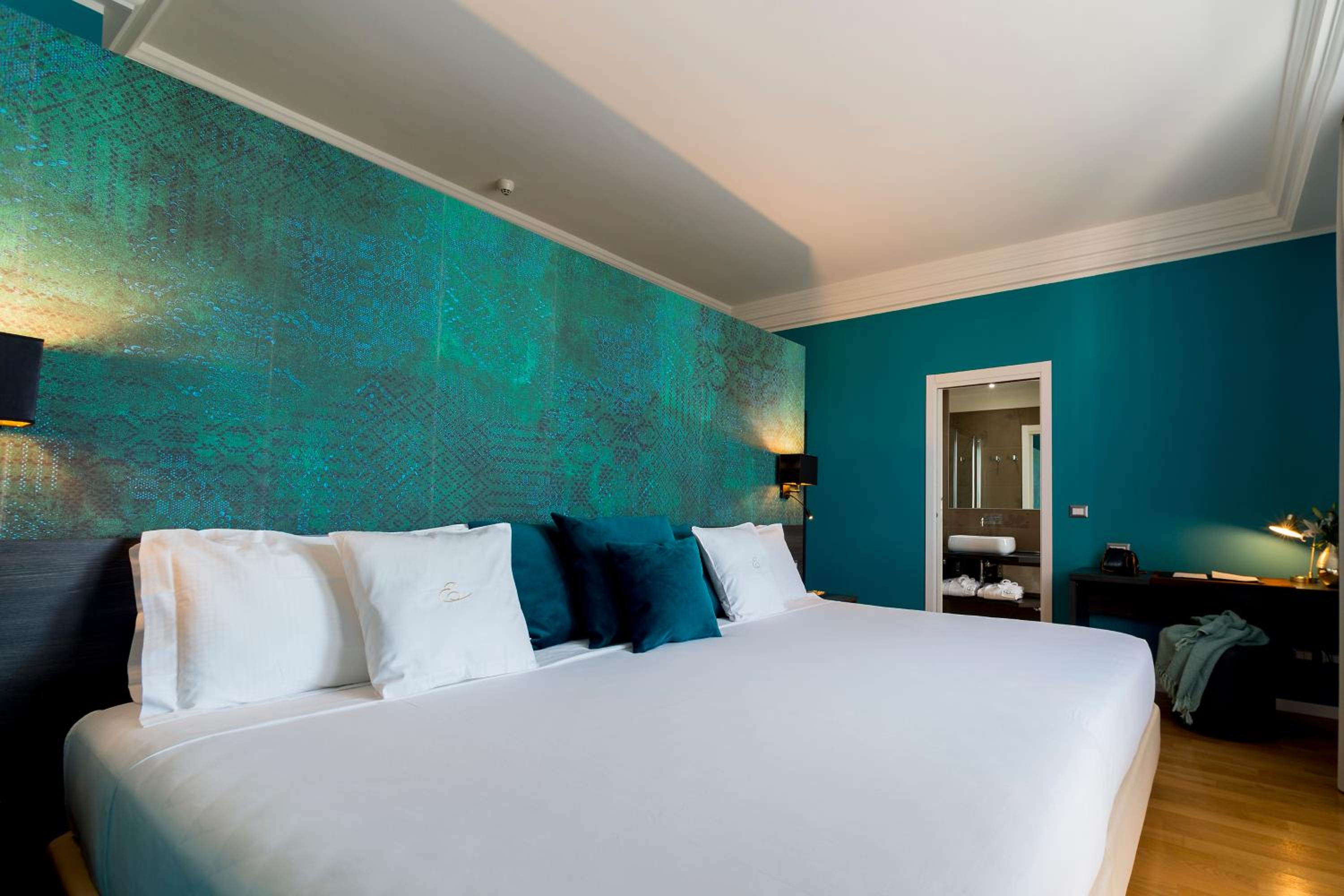 Junior Suite - Photo 11