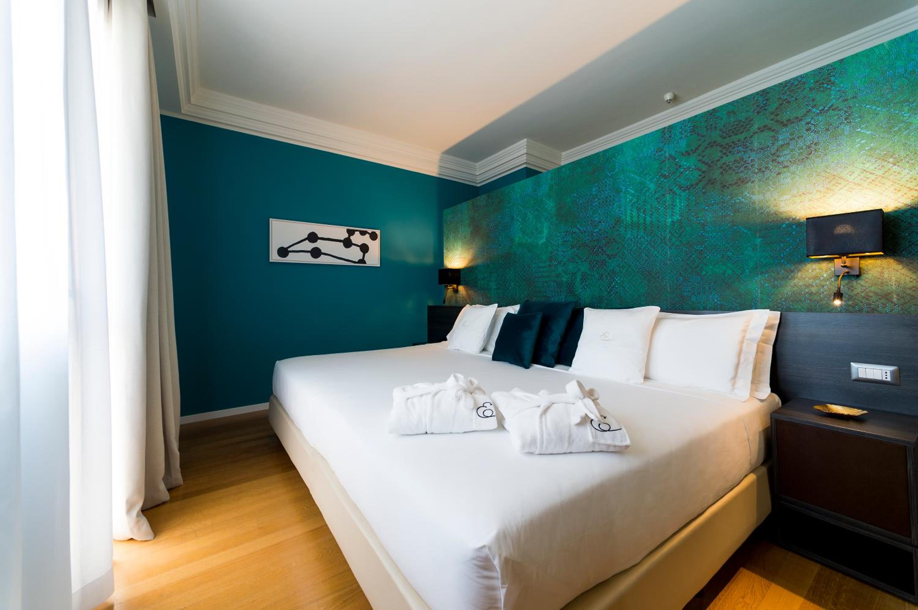 Junior Suite - Photo 13