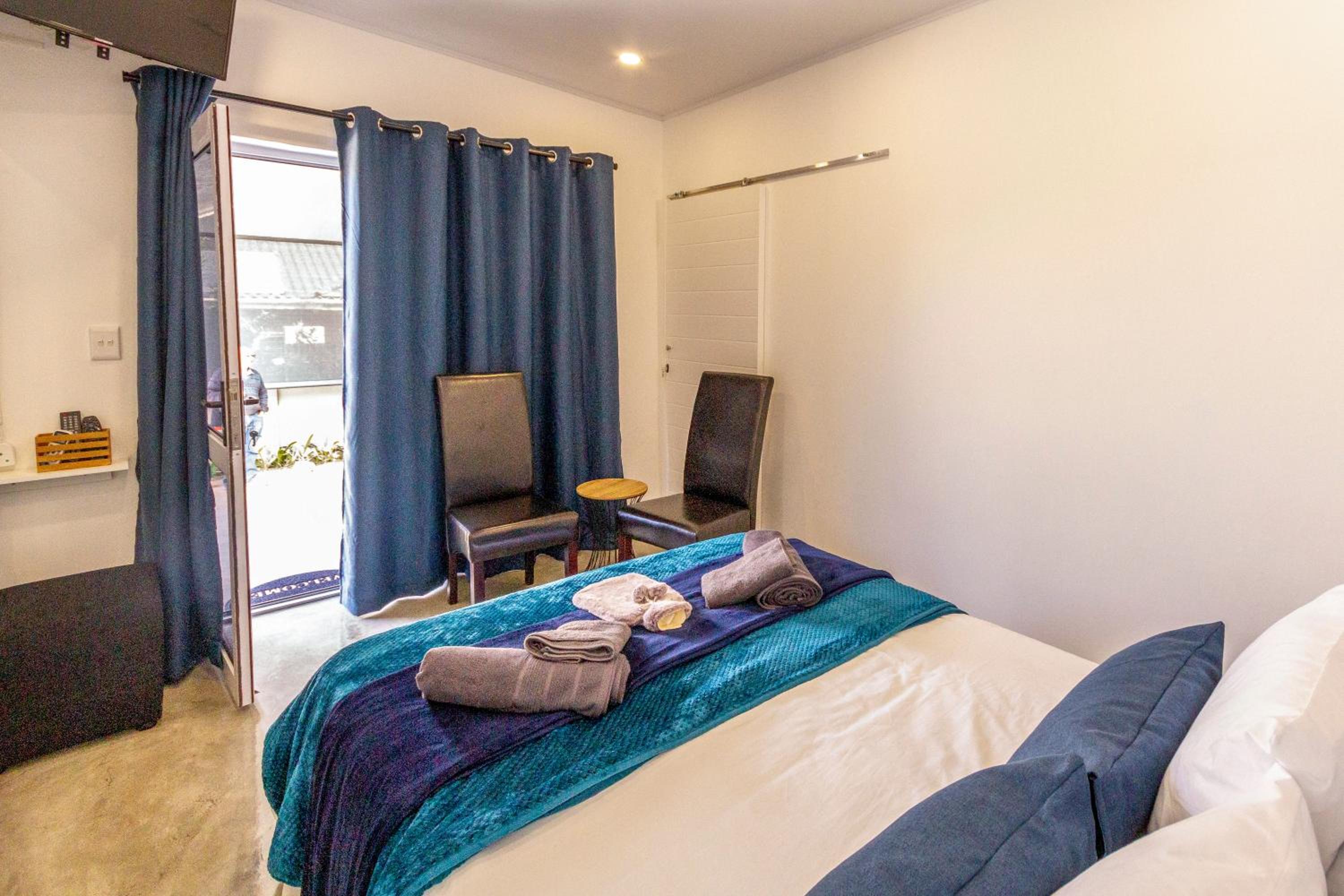Standard Double Room - Photo 10