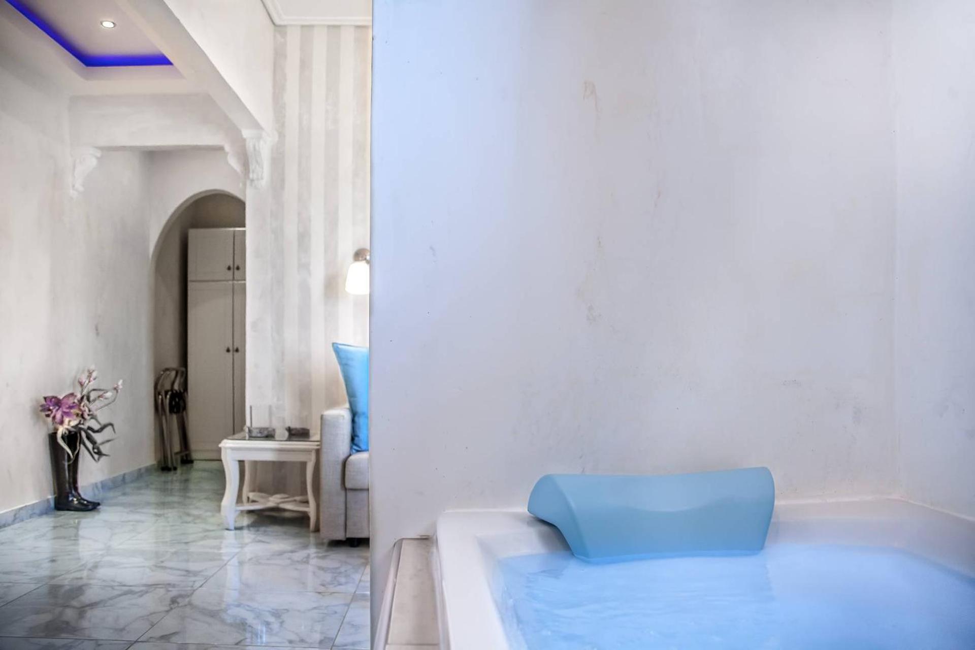 Suite with Sea View - Photo 2