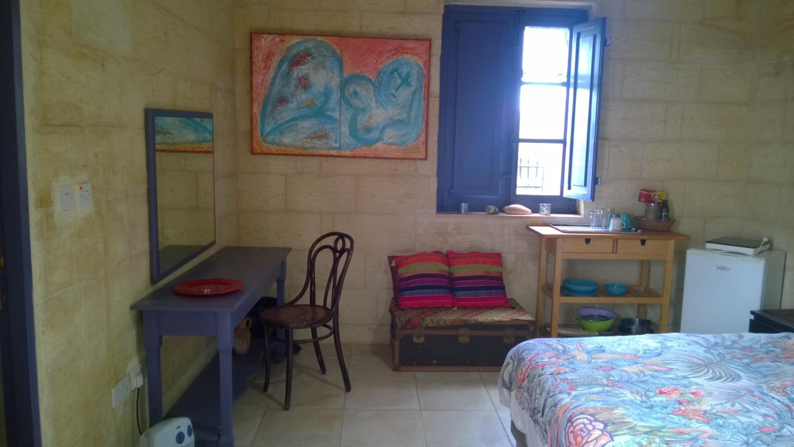 Double Room with Private Bathroom - Photo 7