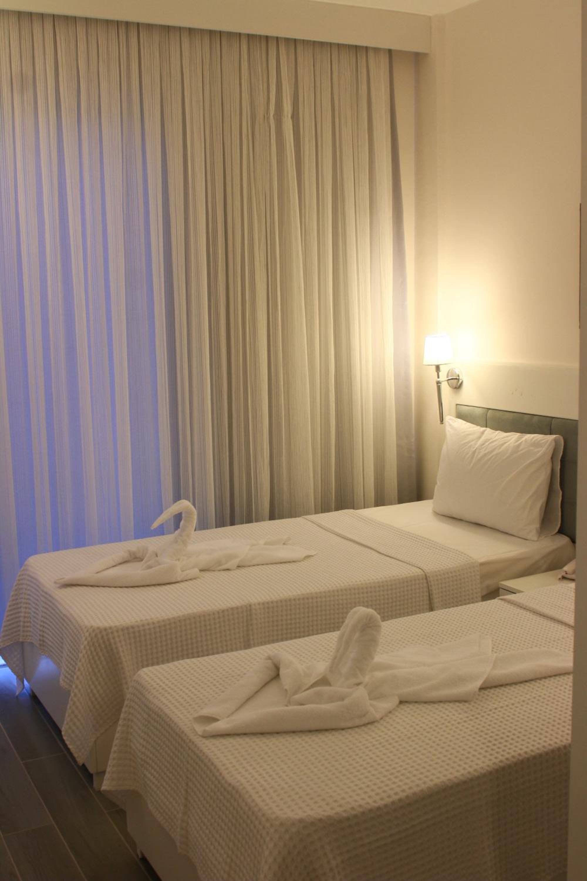 Superior Twin Room - Photo 2