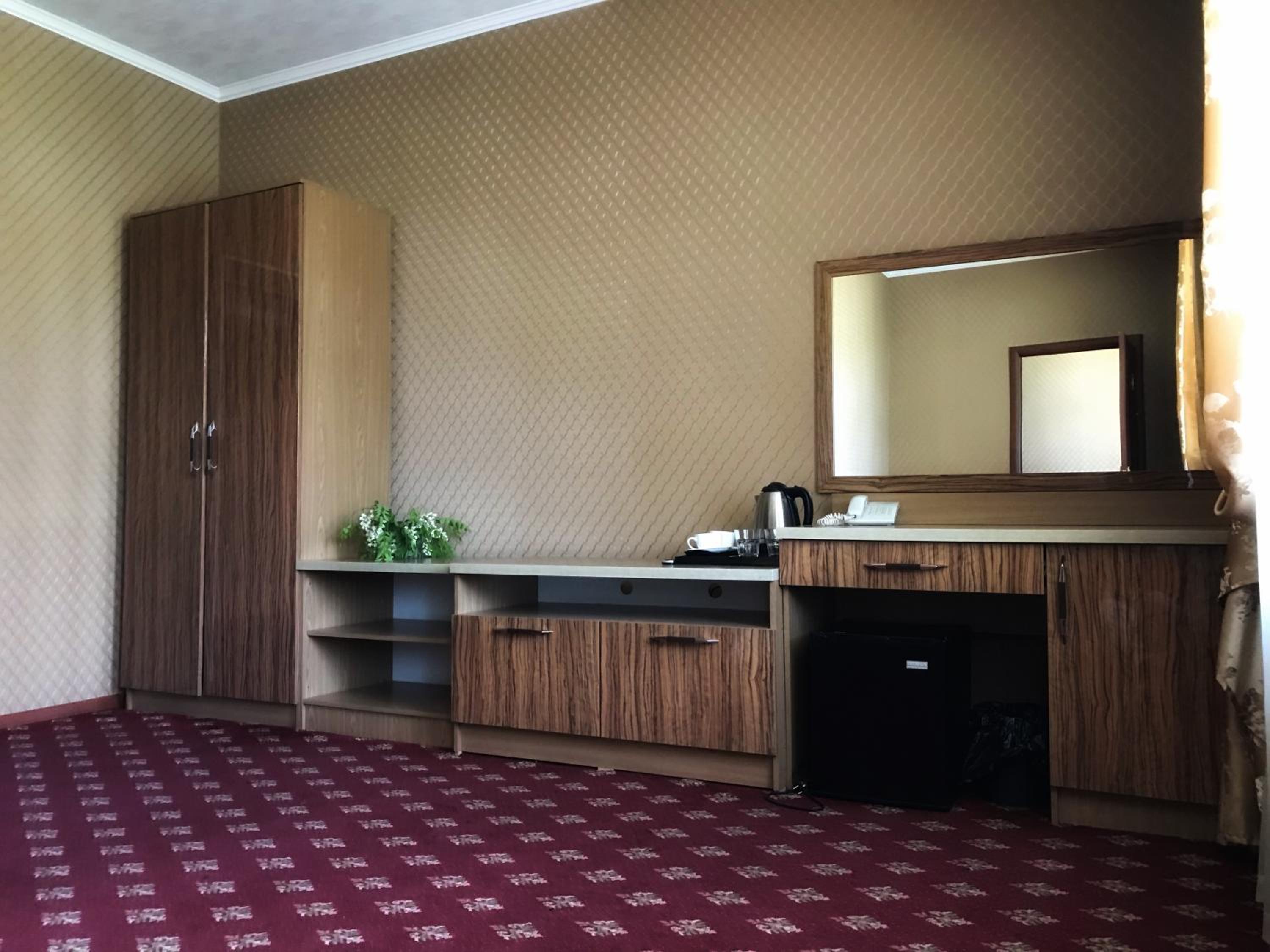 One-Bedroom Suite photo 2