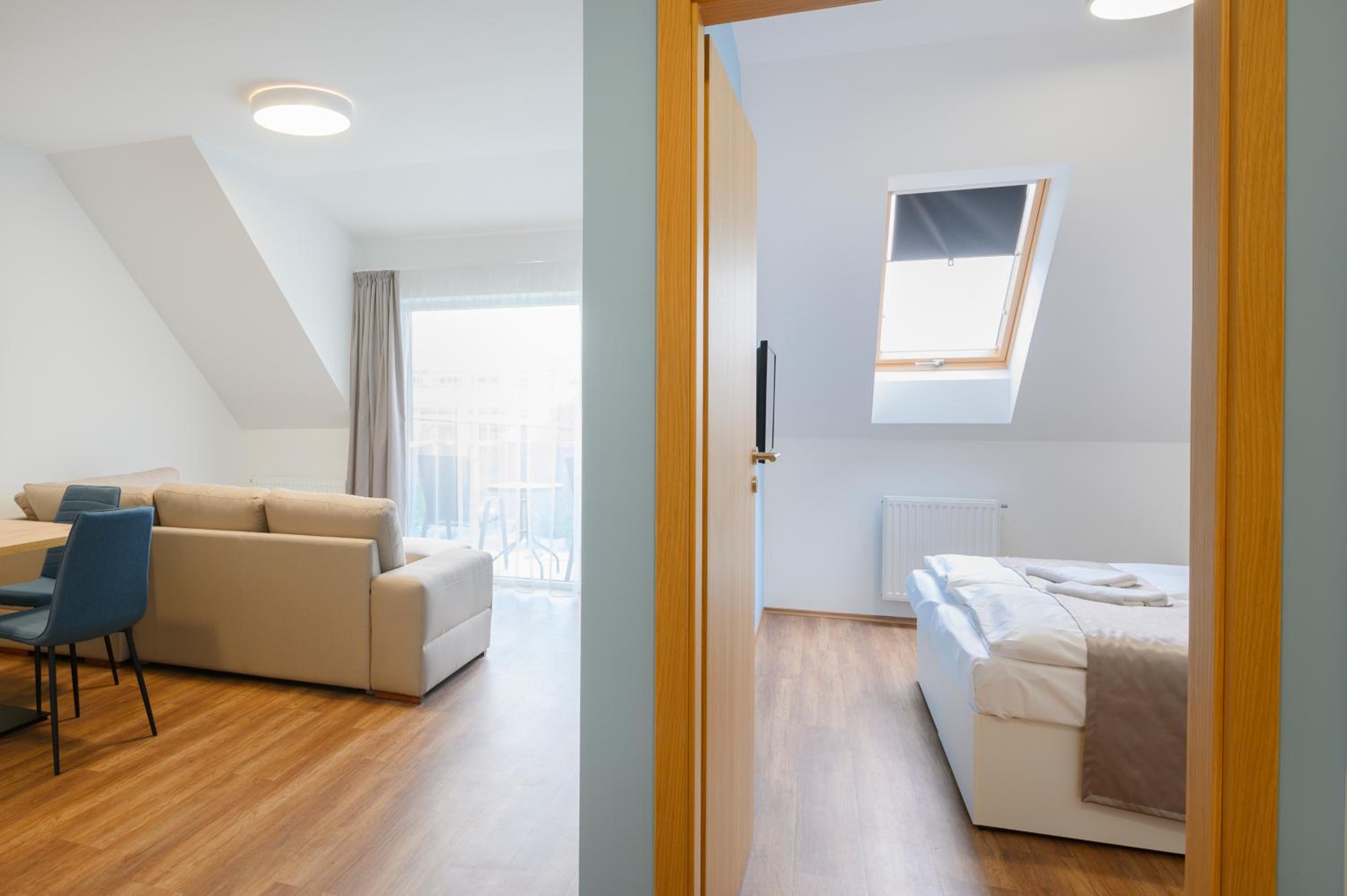 Apartment - Photo 4