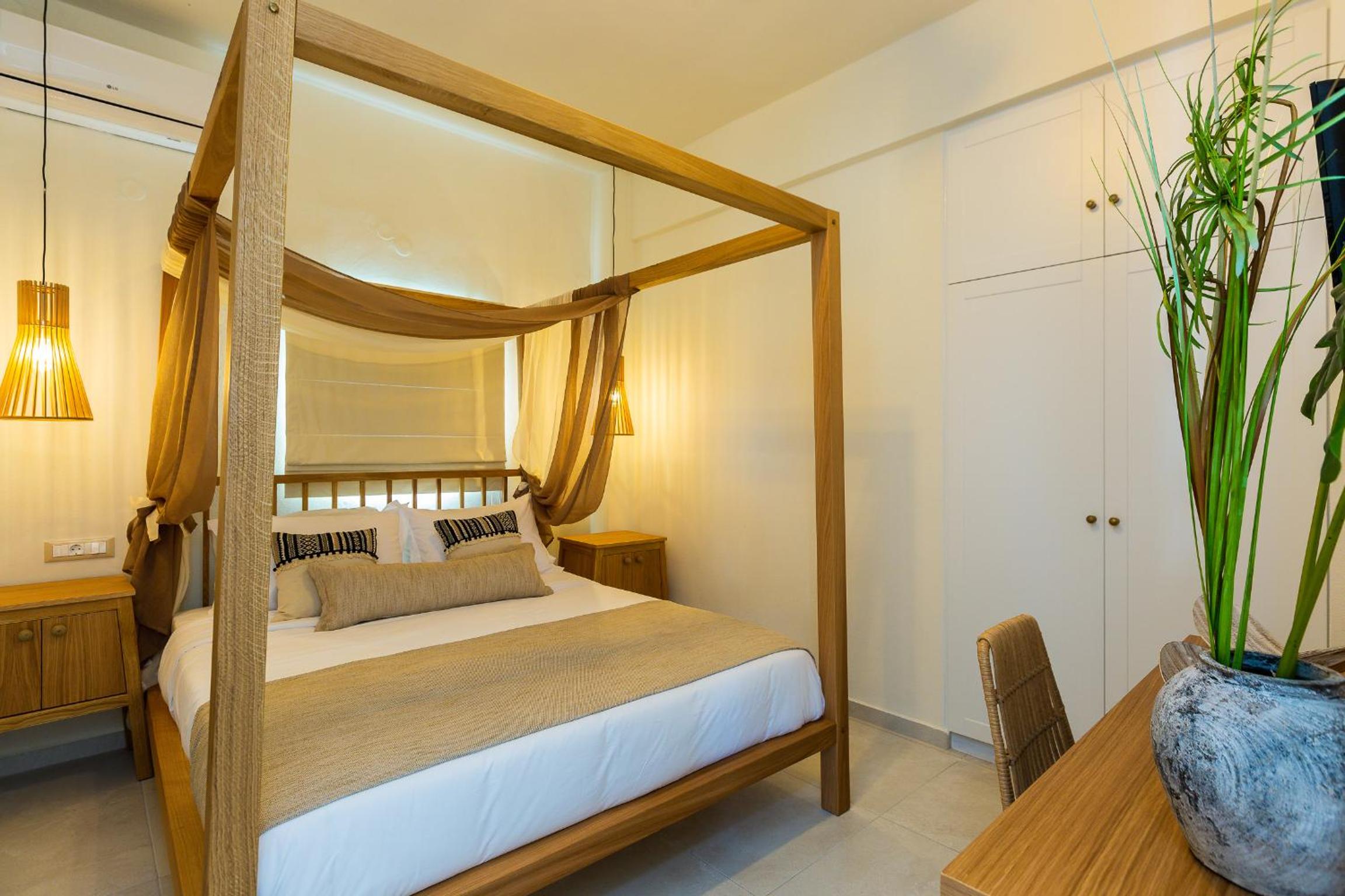 Superior Room with Side Sea View