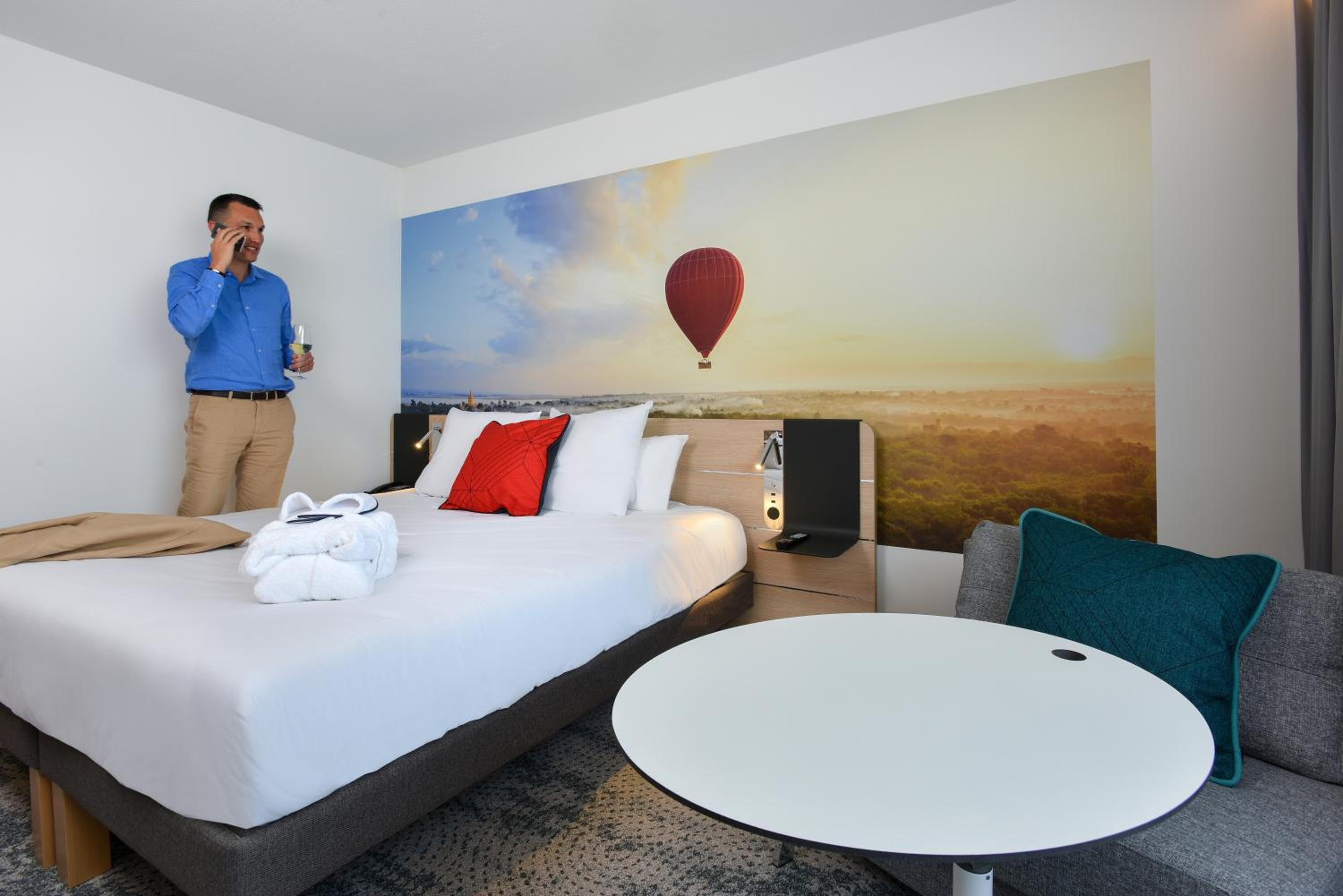 Executive Room with One Double Bed and One Single Sofa Bed  - Photo 6