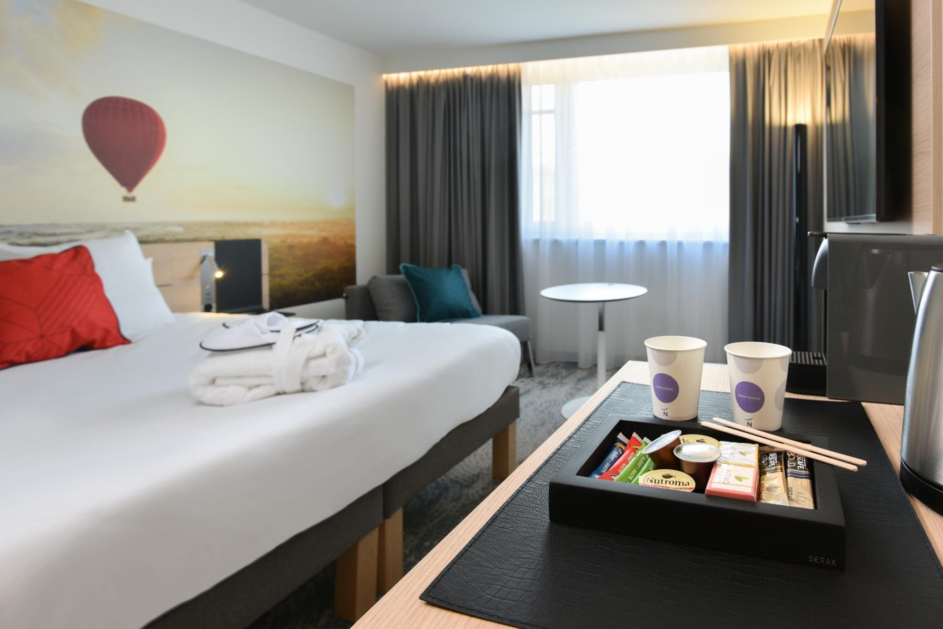 Executive Room with One Double Bed and One Single Sofa Bed  - Photo 3
