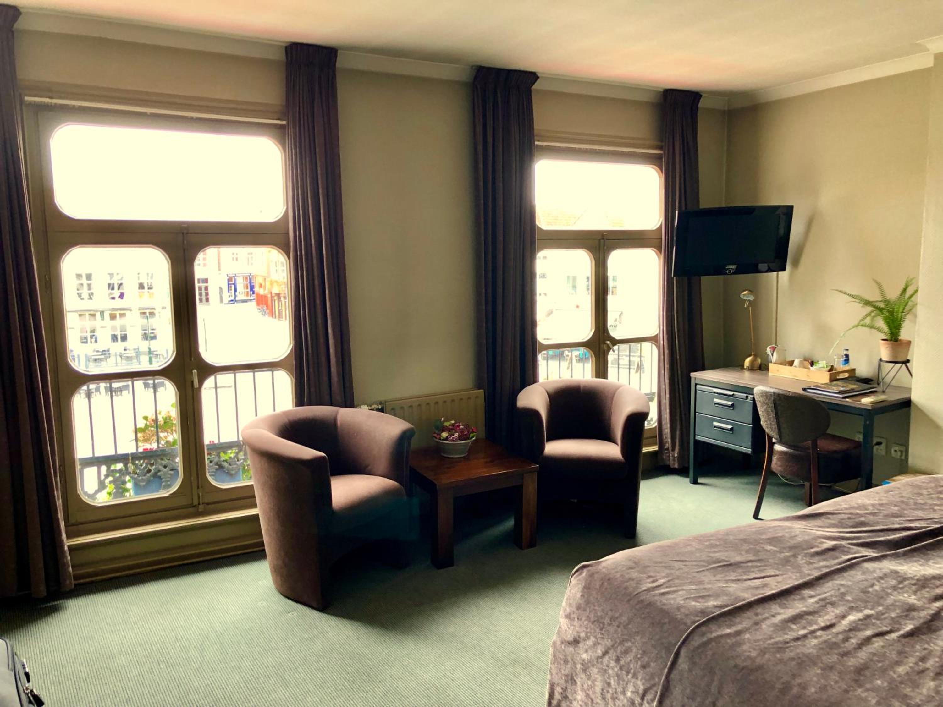 Superior King Room