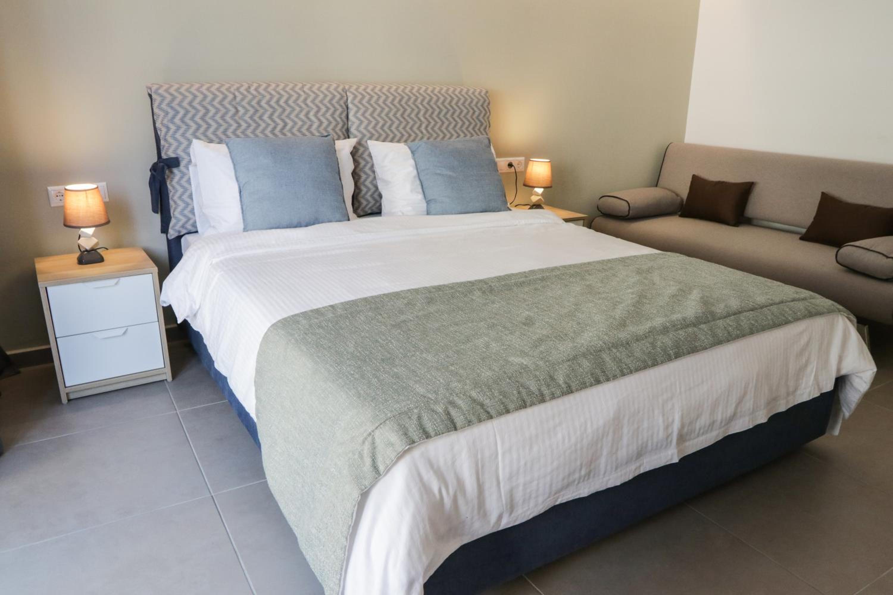 Junior Suite with Balcony photo 1