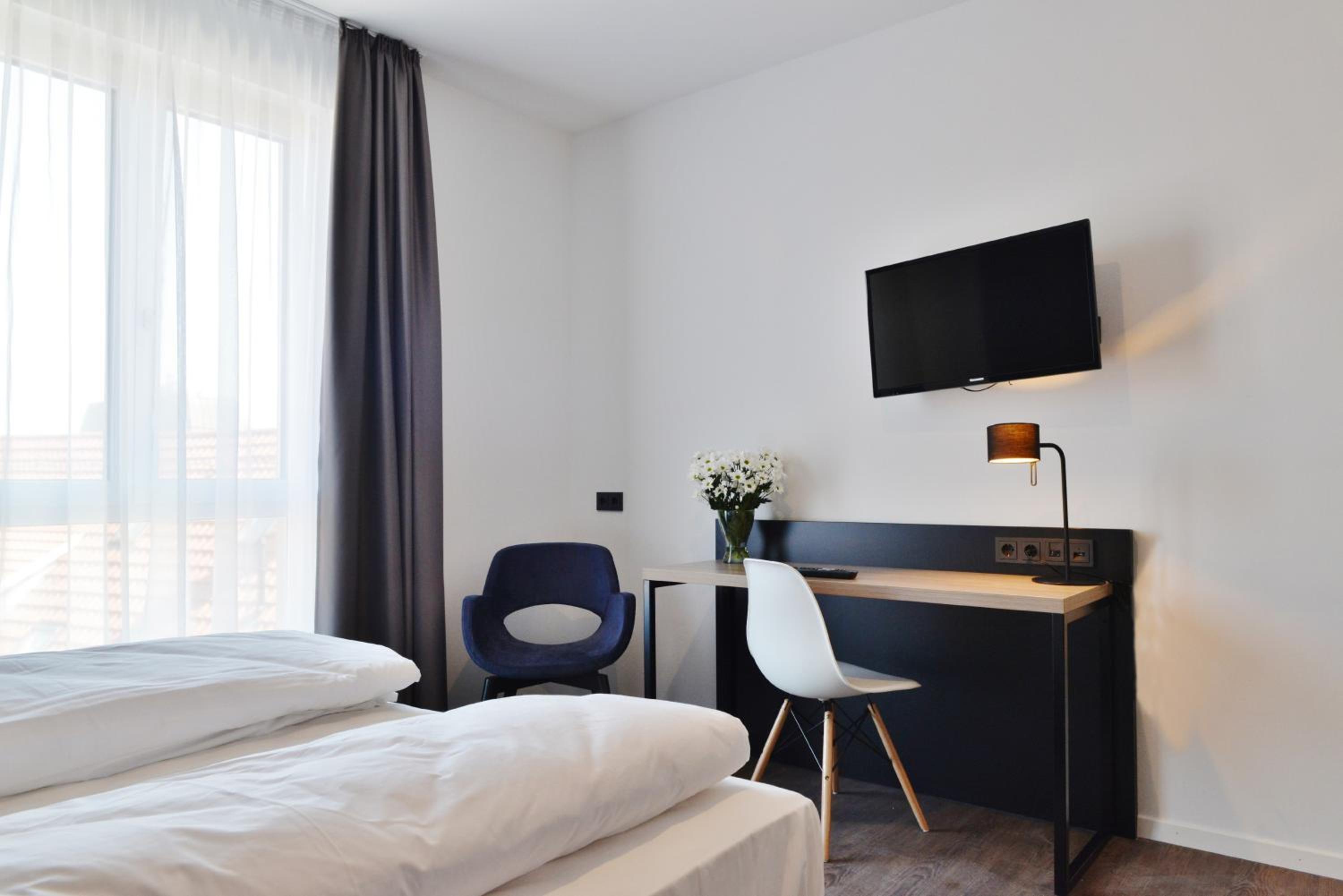 Double Room - Photo 5