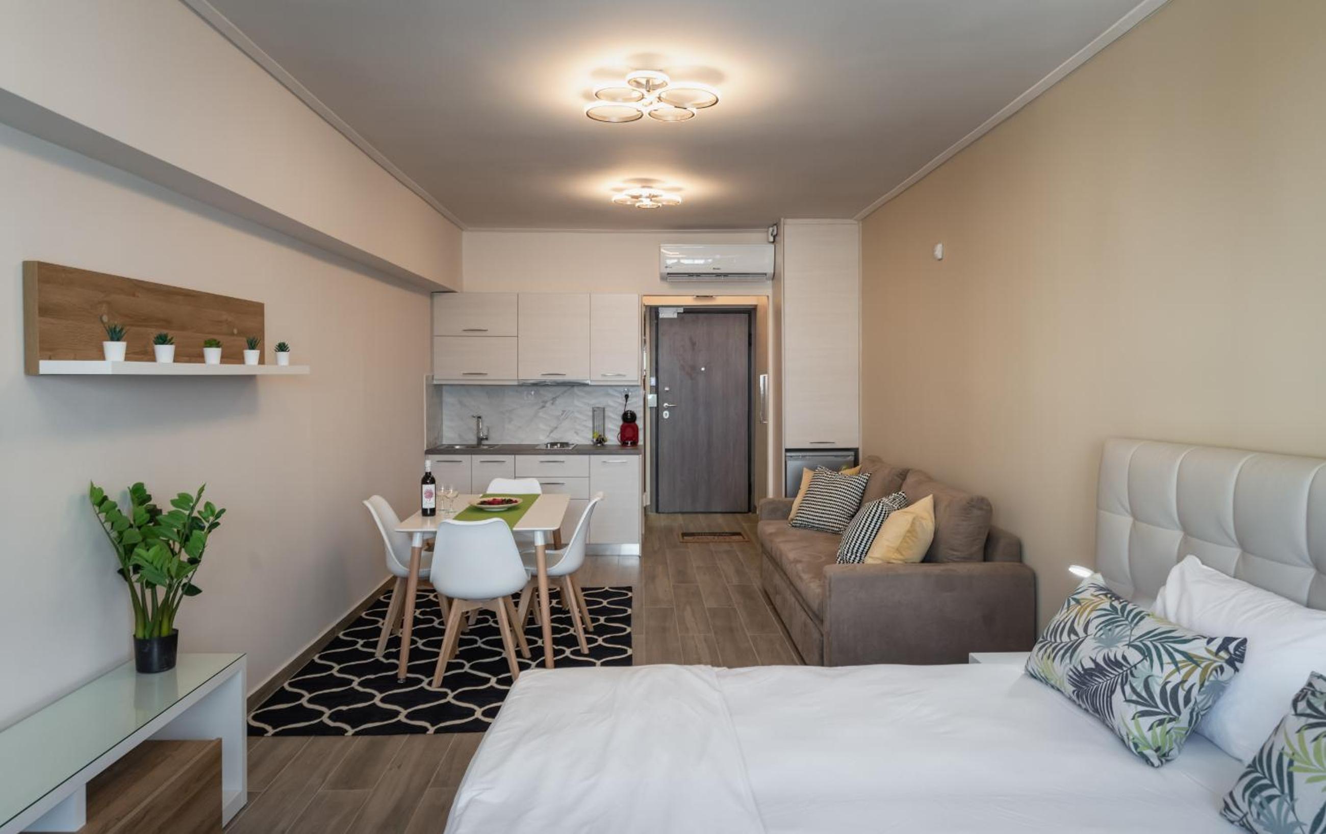 Deluxe King Studio without Balcony