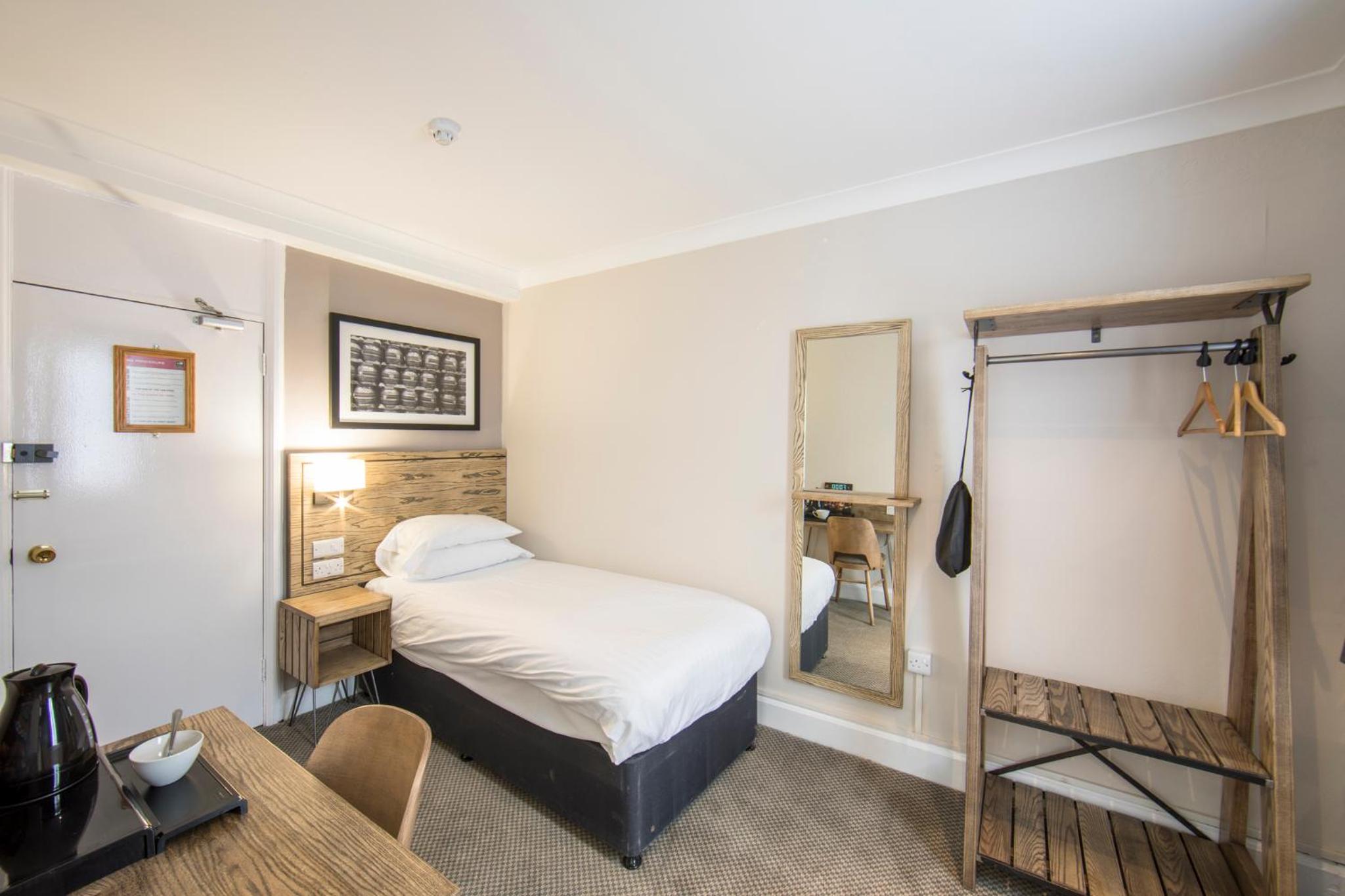 Standard Single Room photo 3