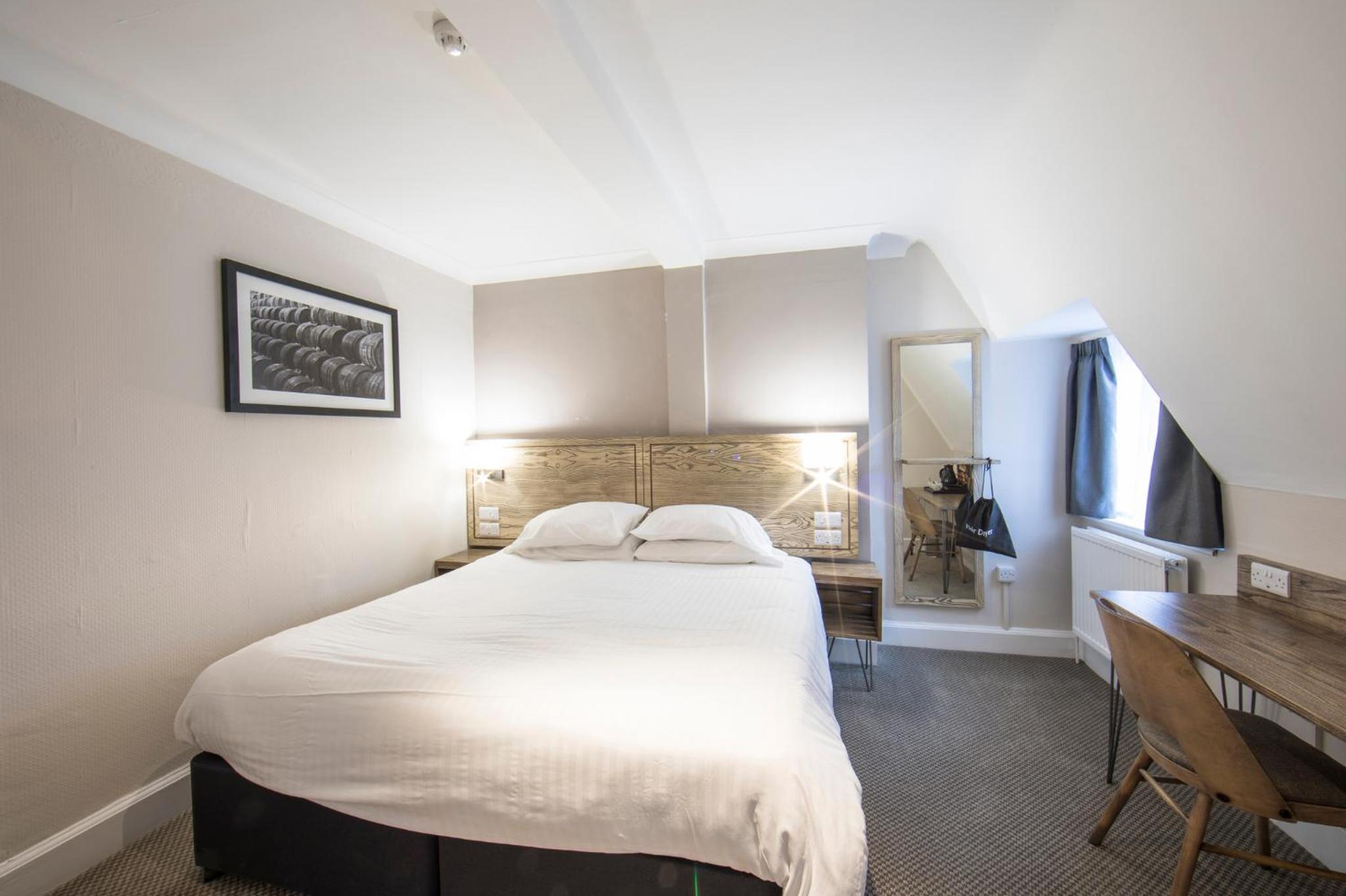 Standard Double Room photo 2