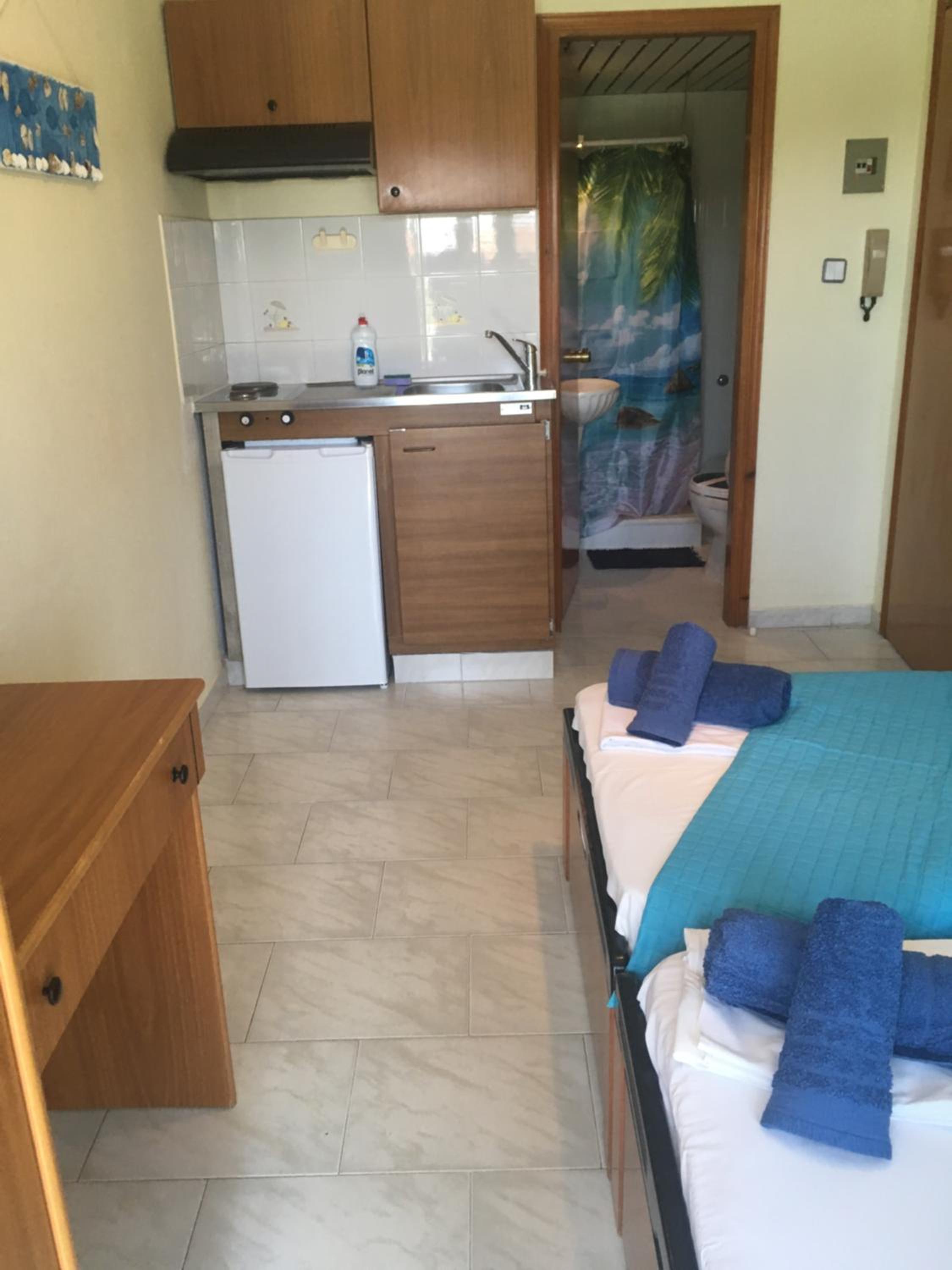 Studio Apartment with Sea View - Photo 1