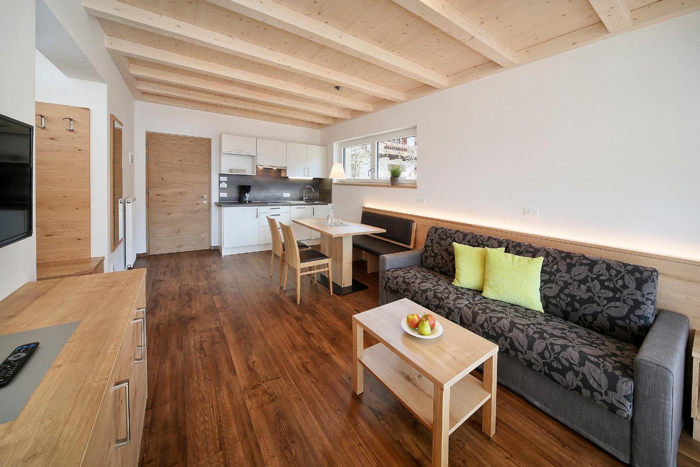 Superior One-Bedroom Apartment - Attic