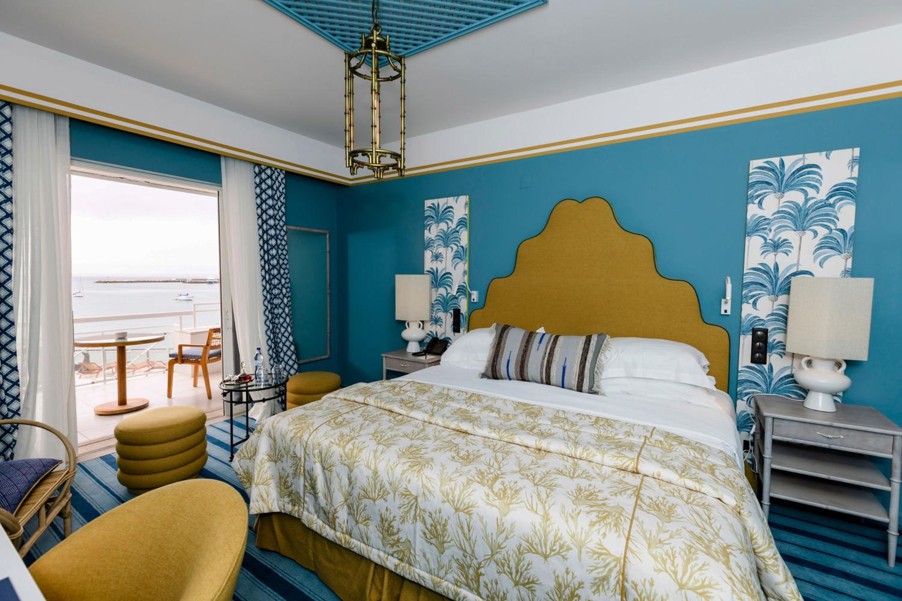 Deluxe Double Room with Sea View - Photo 4