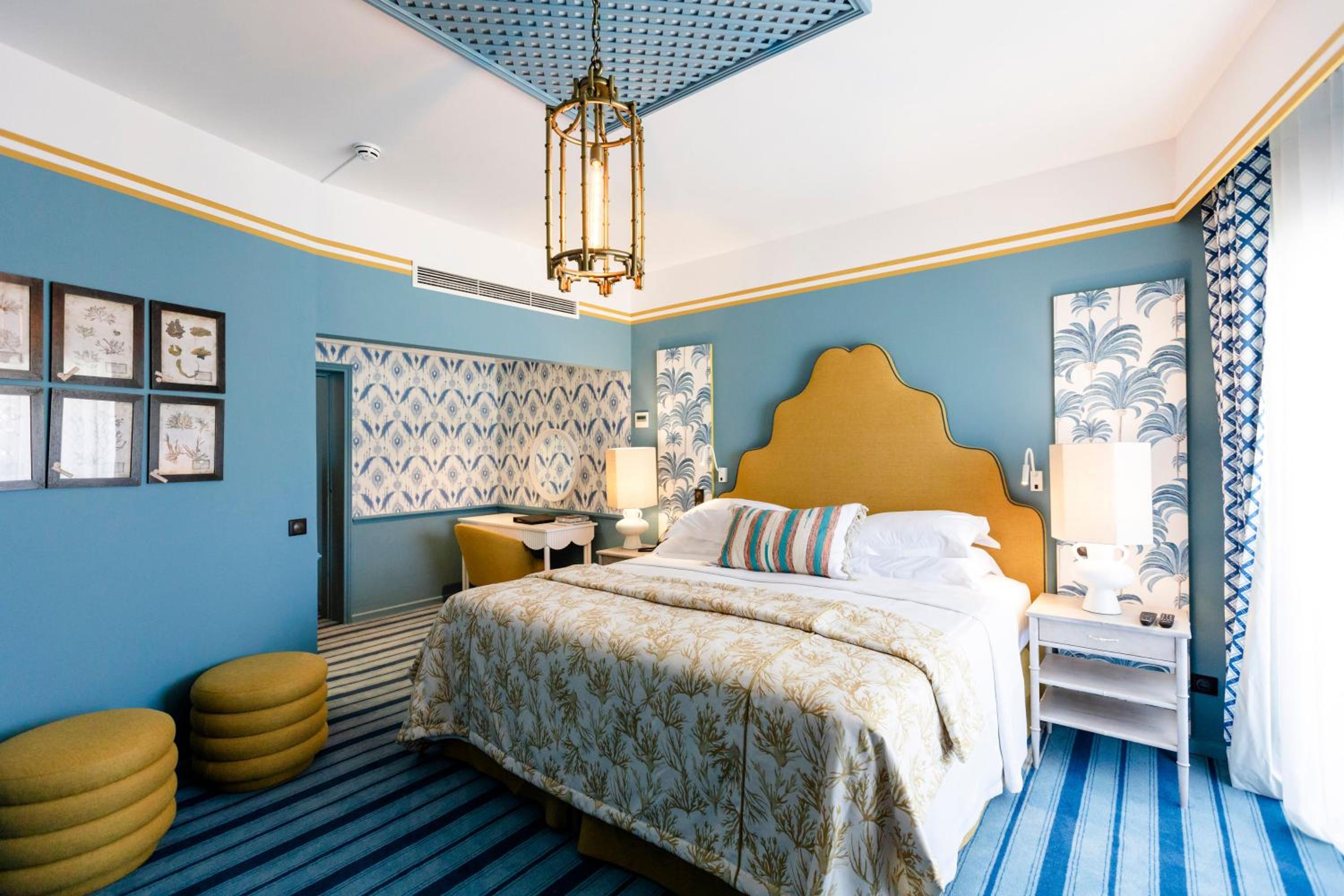 Suite with Sea View - Photo 11