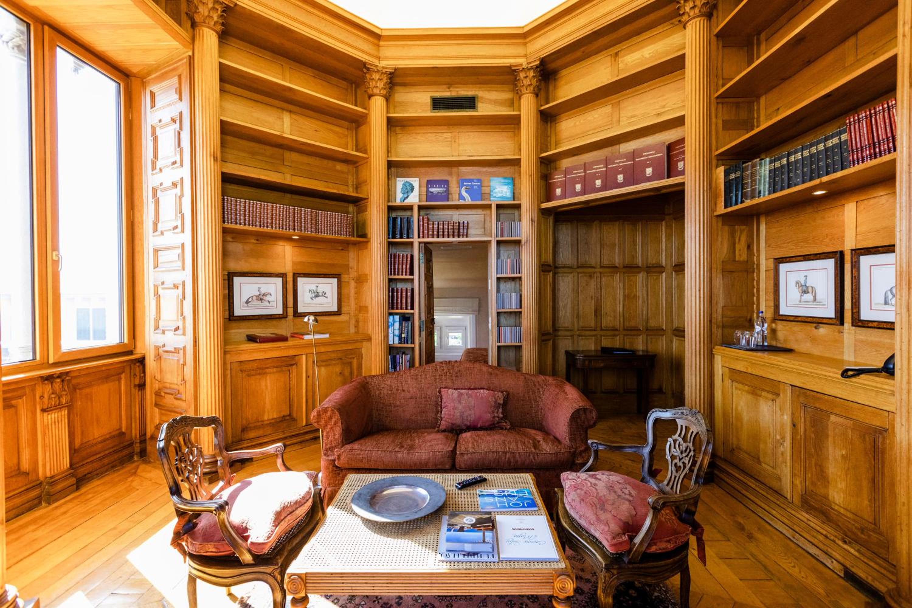 Suite with Sea View - Photo 9