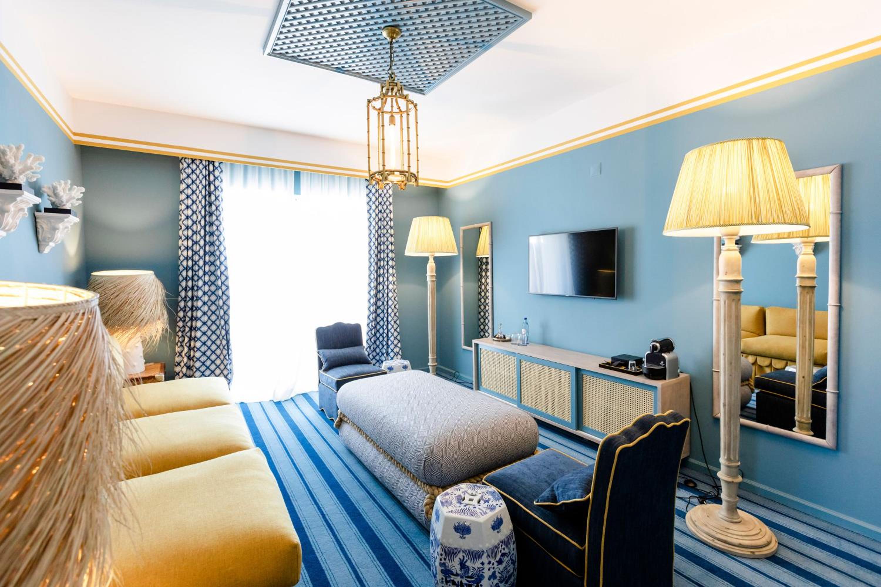 Suite with Sea View - Photo 7