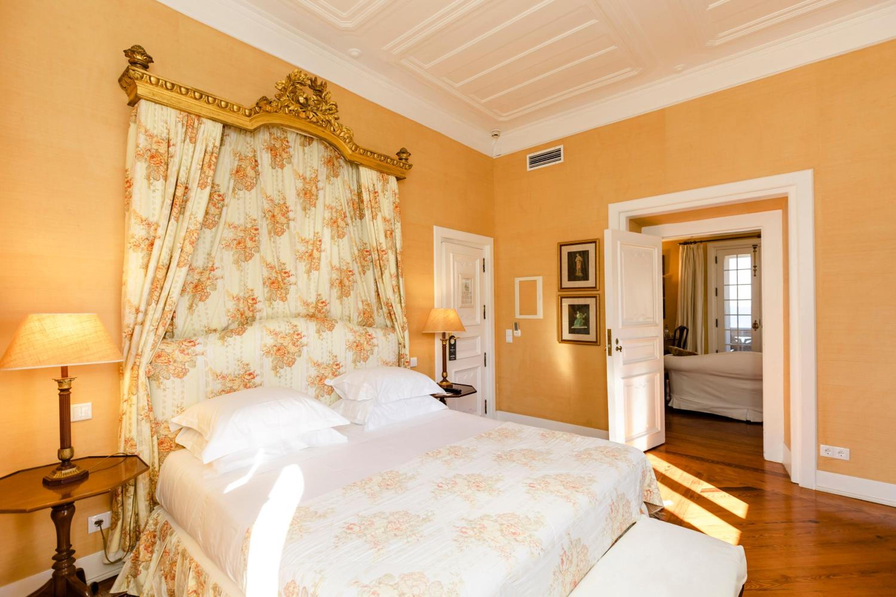 Suite with Sea View - Photo 17