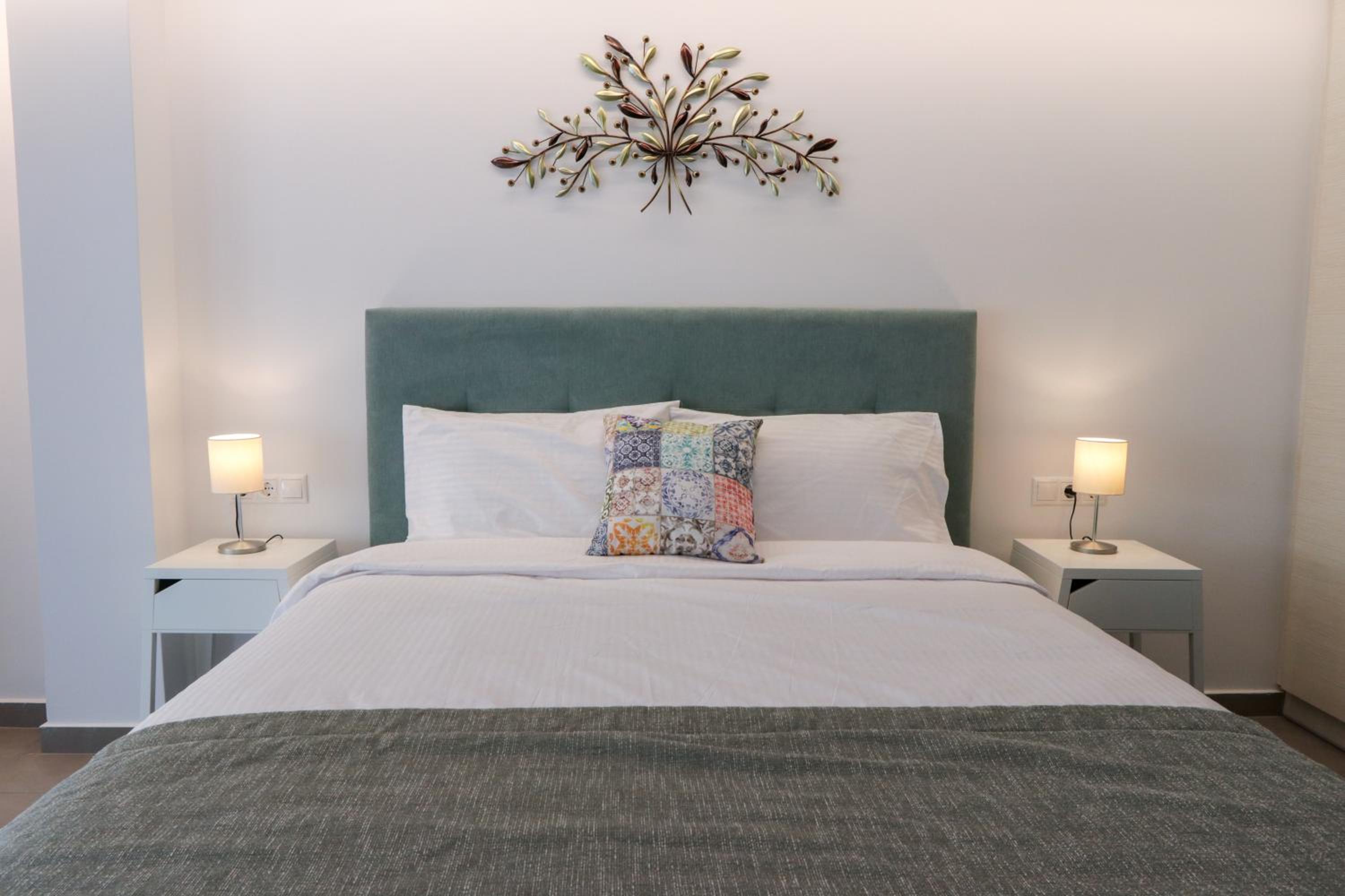 V36 Signature Suite photo 1