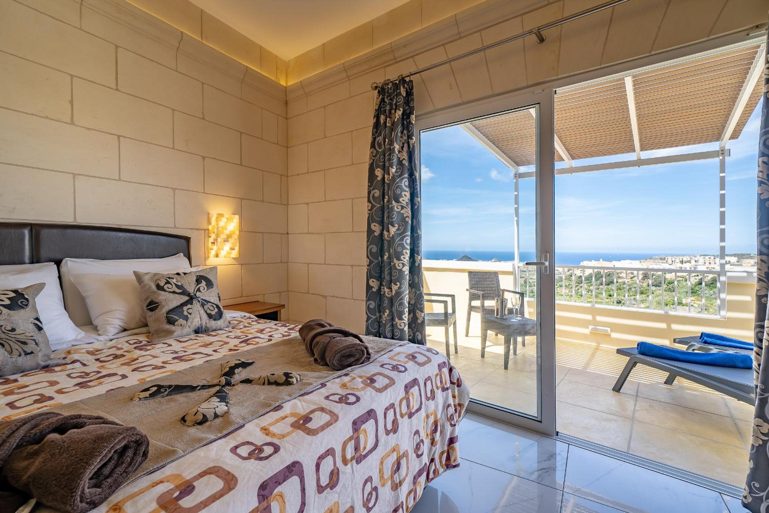Superior Room with Terrace and View photo 1