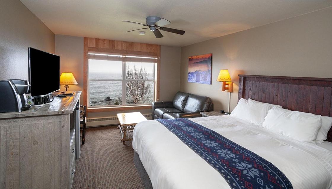 Standard Queen Room