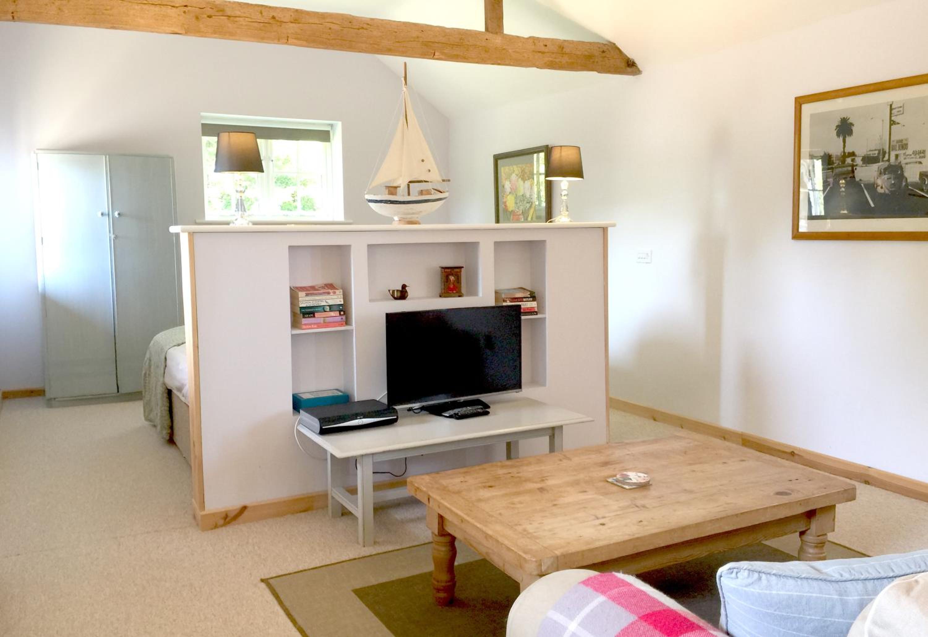 One-Bedroom House photo 1