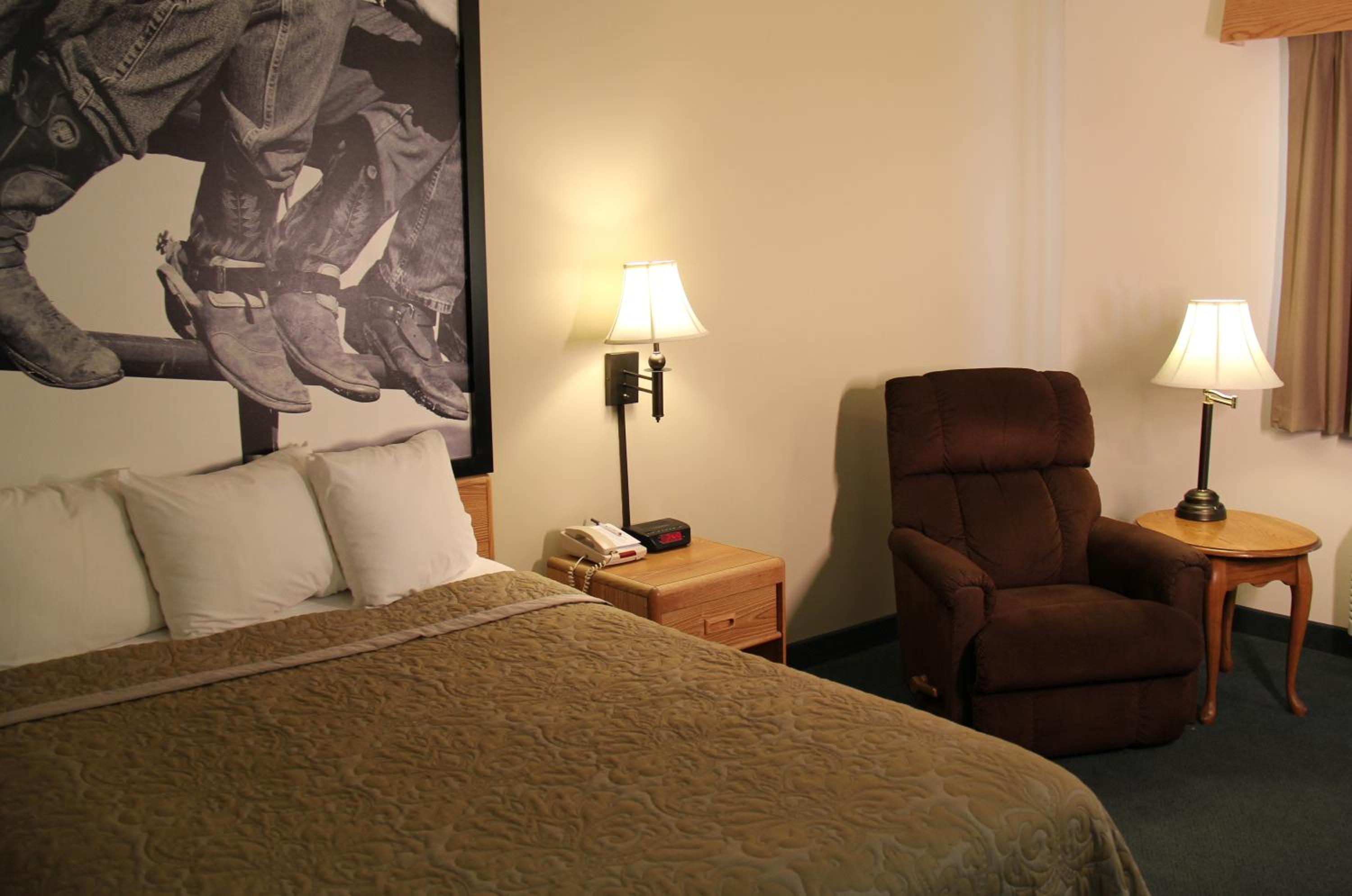 Standard Queen Room - Photo 2