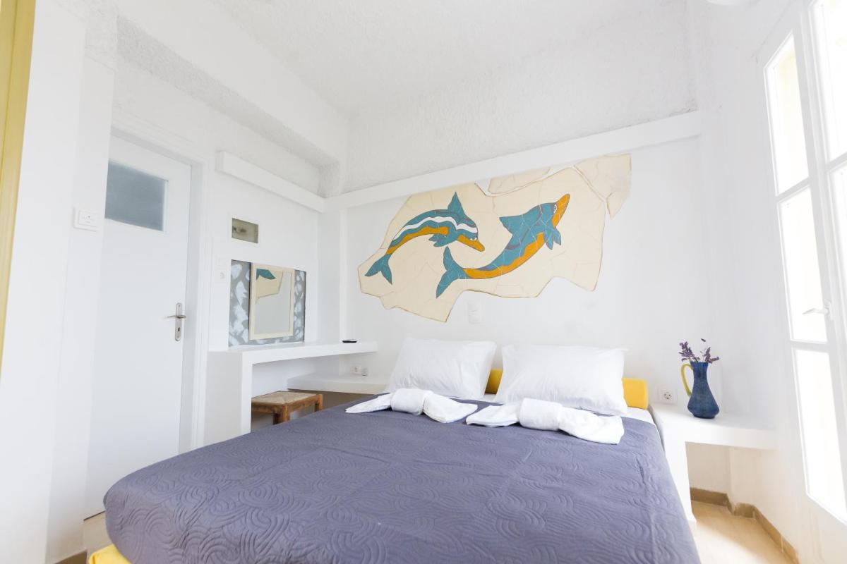 Deluxe Double Room with Balcony and Sea View photo 2