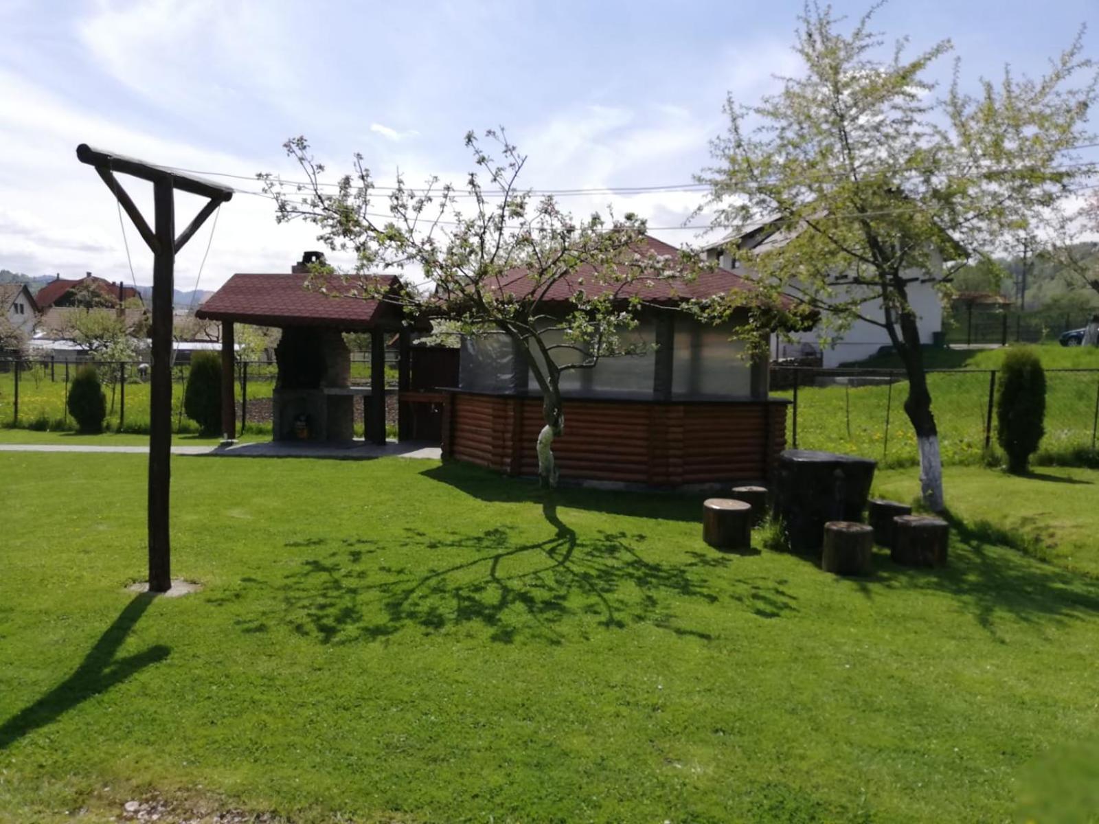 Seven-Bedroom House - Photo 36