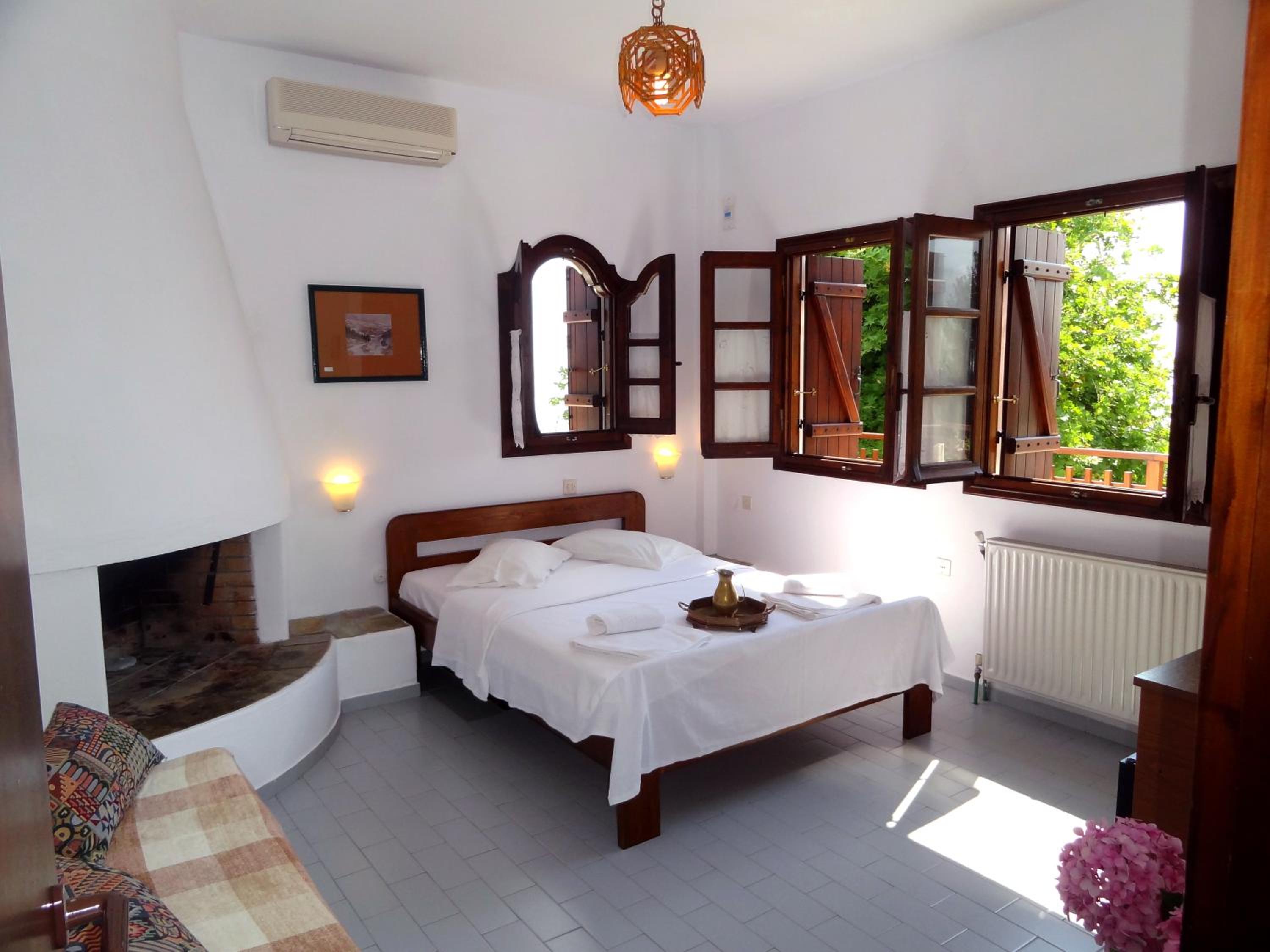Two-Bedroom Apartment with Terrace and Sea View