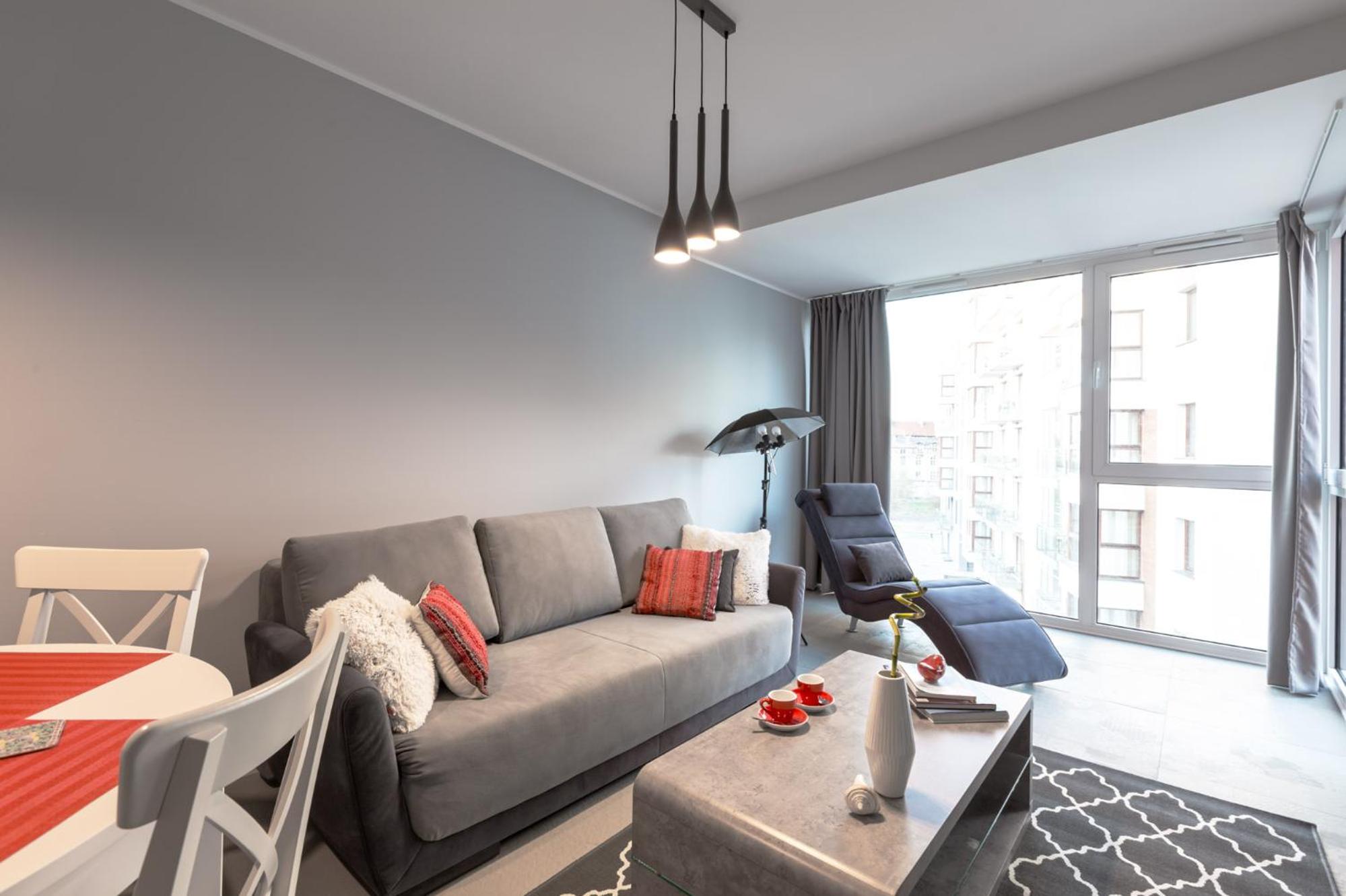 Apartment - Chmielna 72 Street - Photo 15
