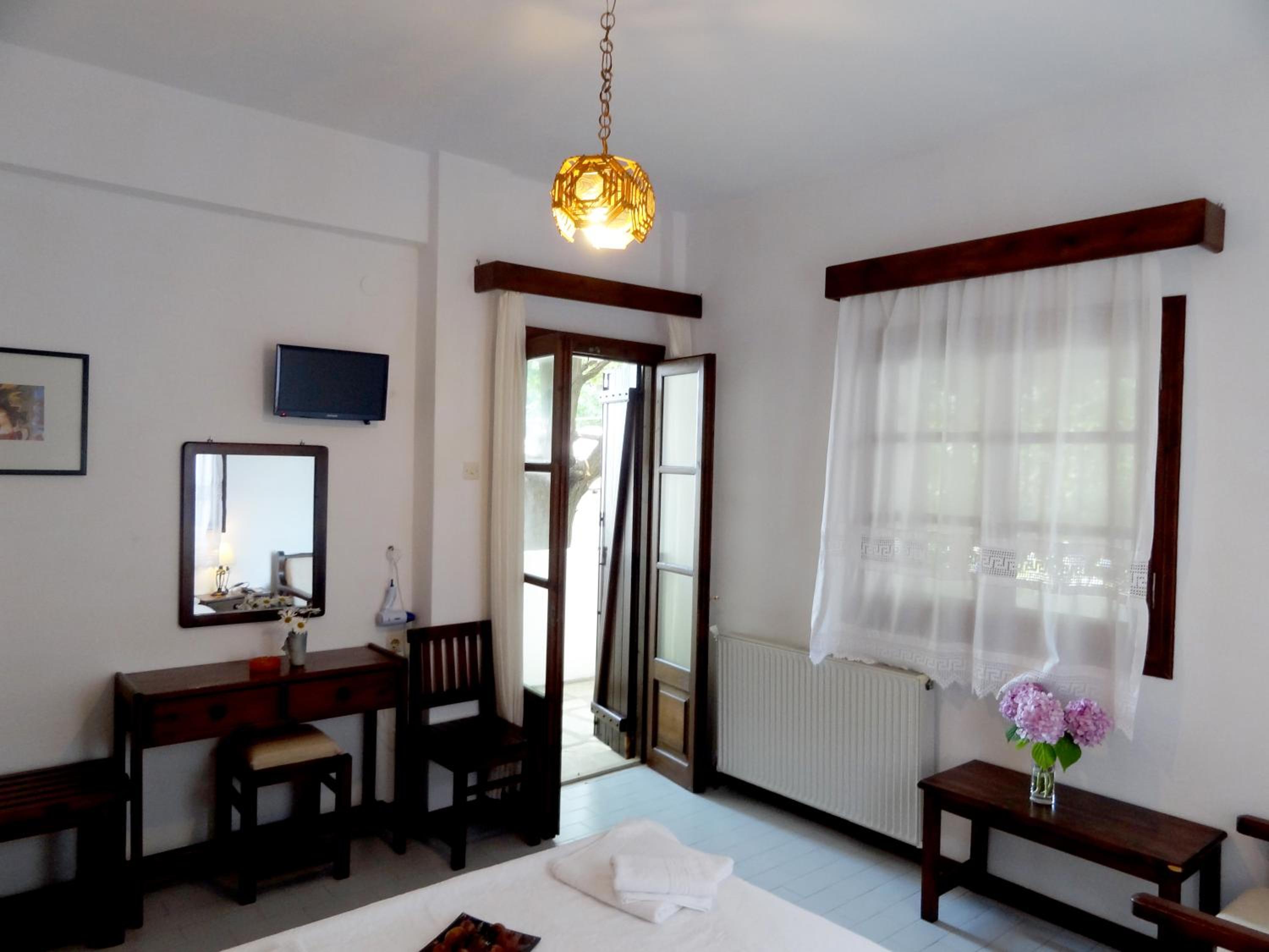 Double Room with Garden View photo 2