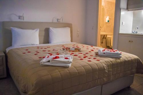 Standard Double or Twin Room with Partial Sea View