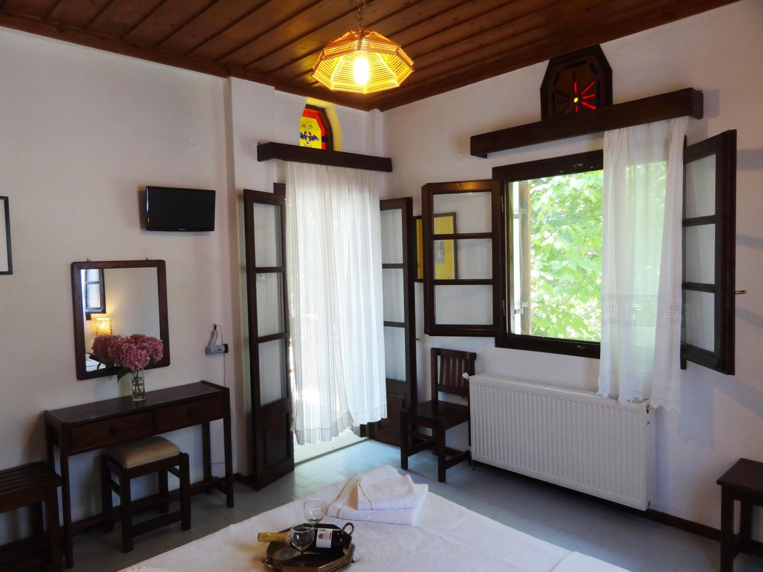 Double Room with Garden View photo 3