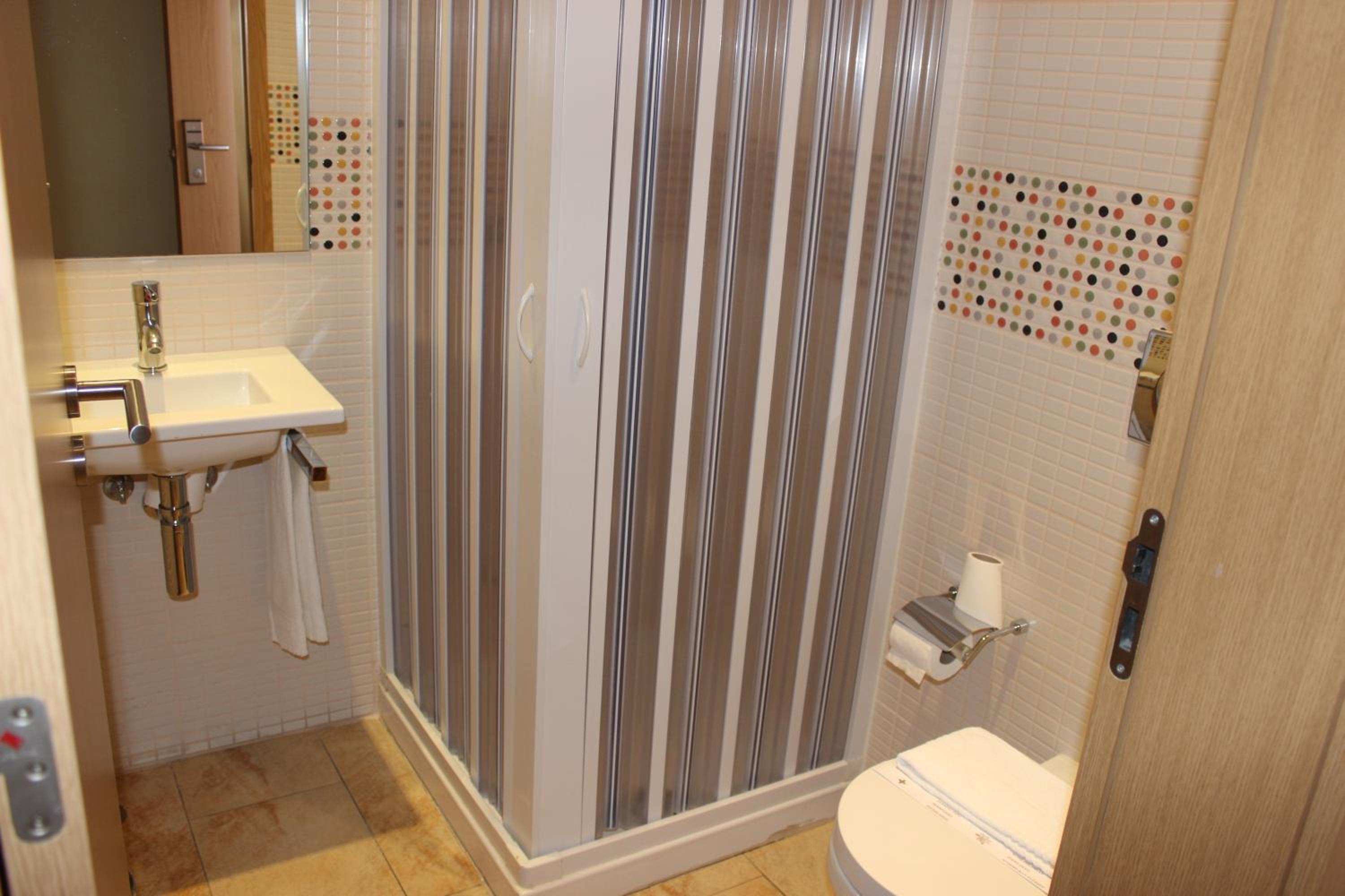Double Room - Photo 3