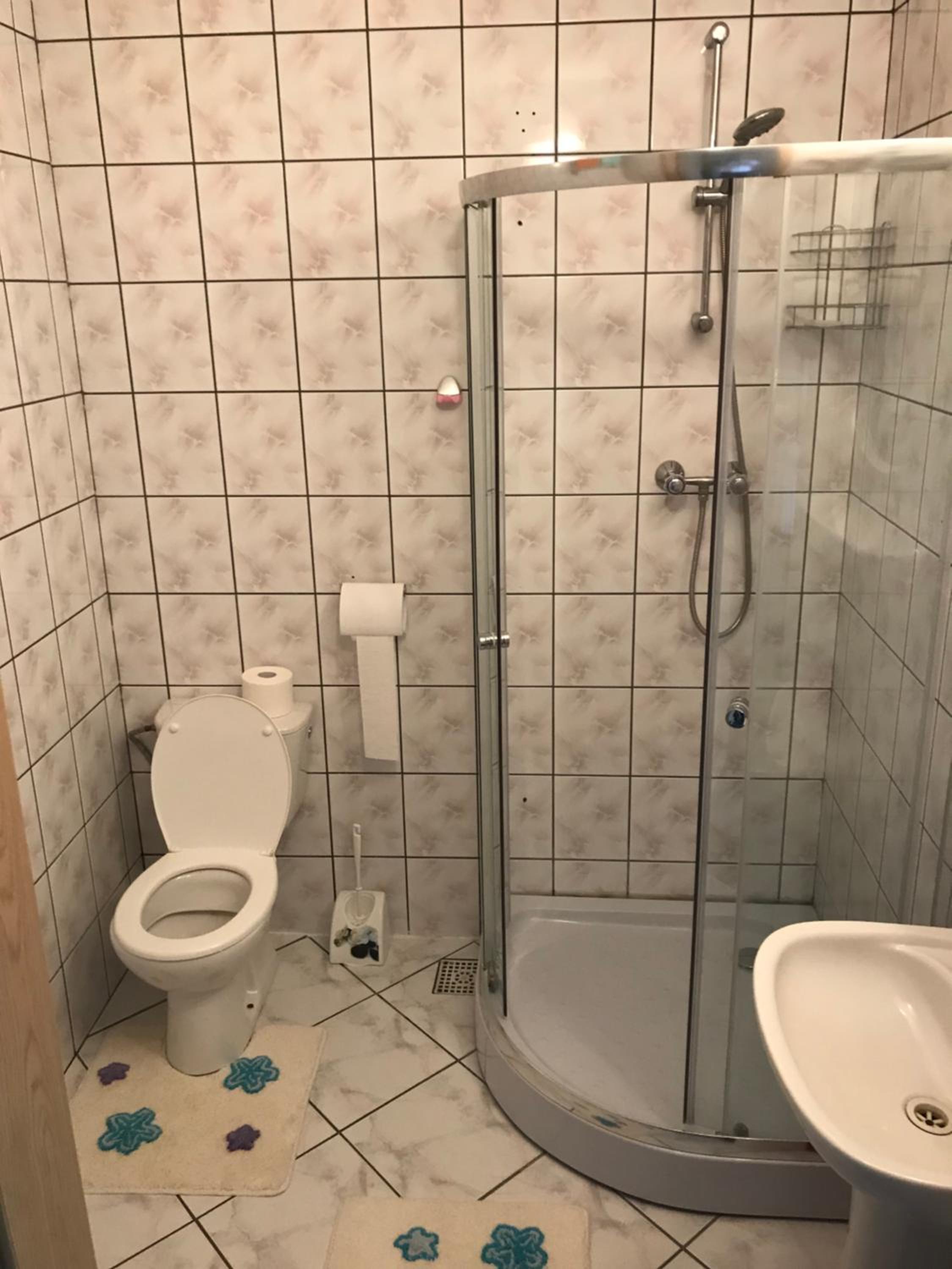 Triple Room with Private Bathroom - Photo 4