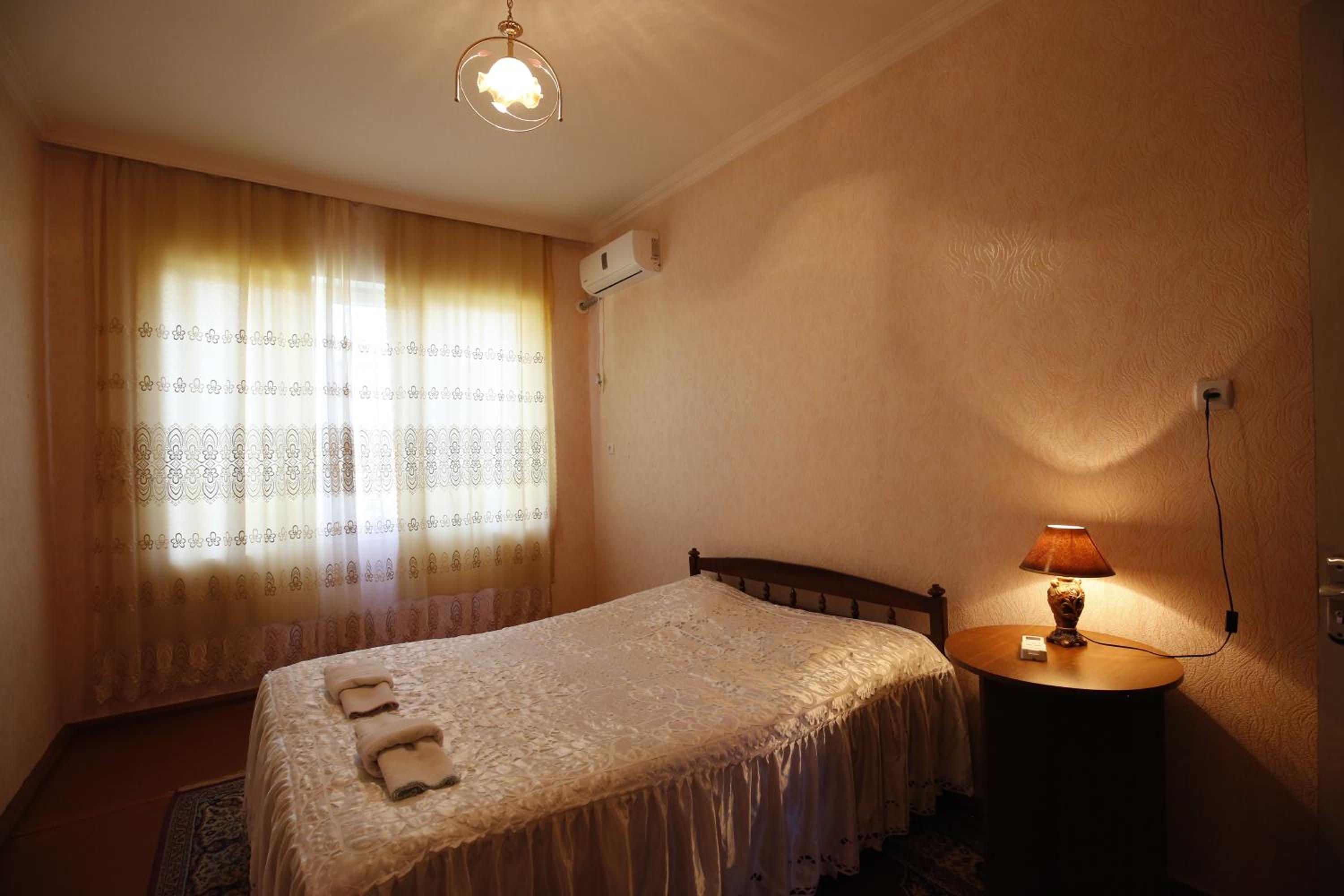 Budget Double Room photo 3