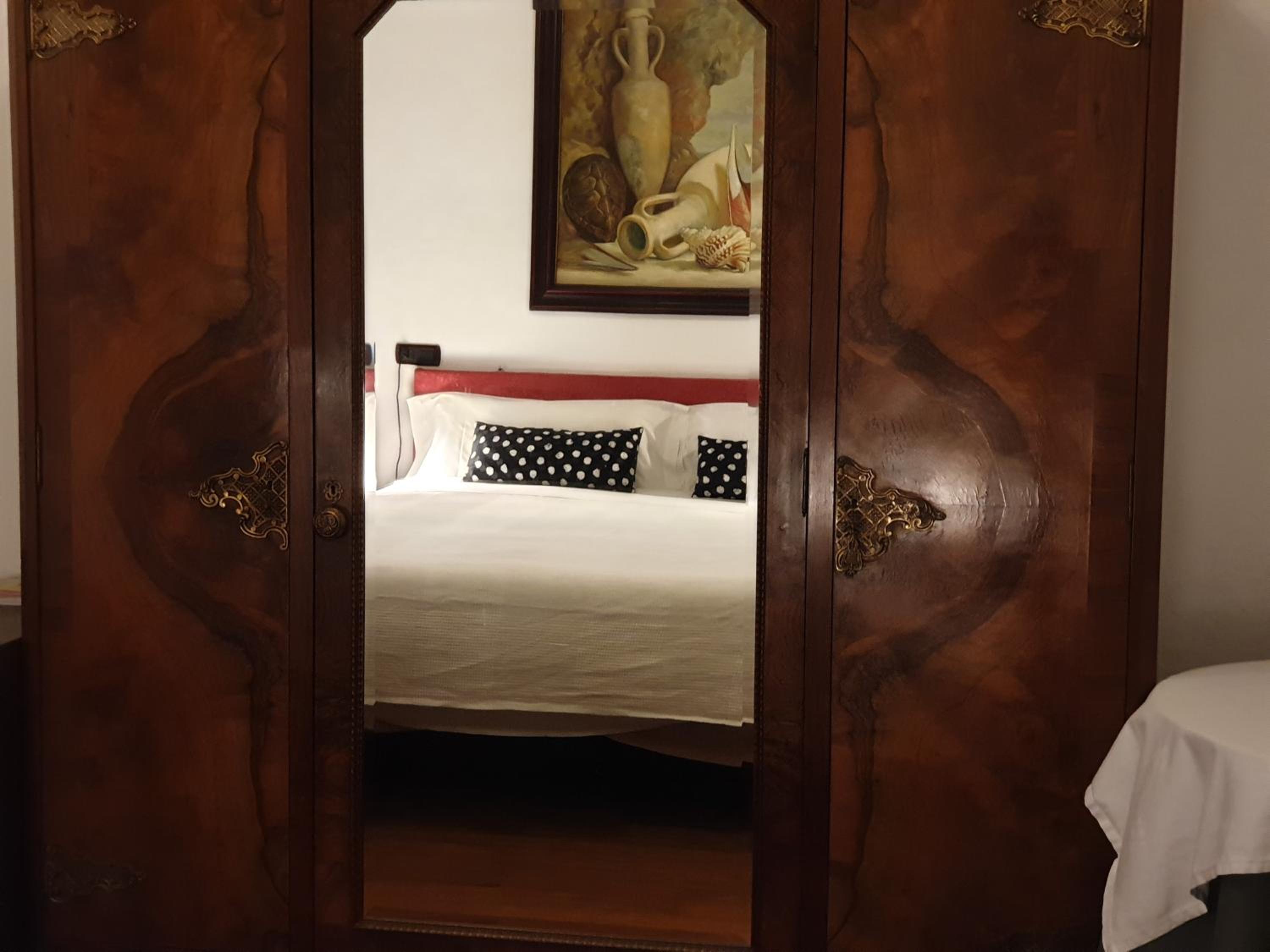 Superior Double or Twin Room photo 2