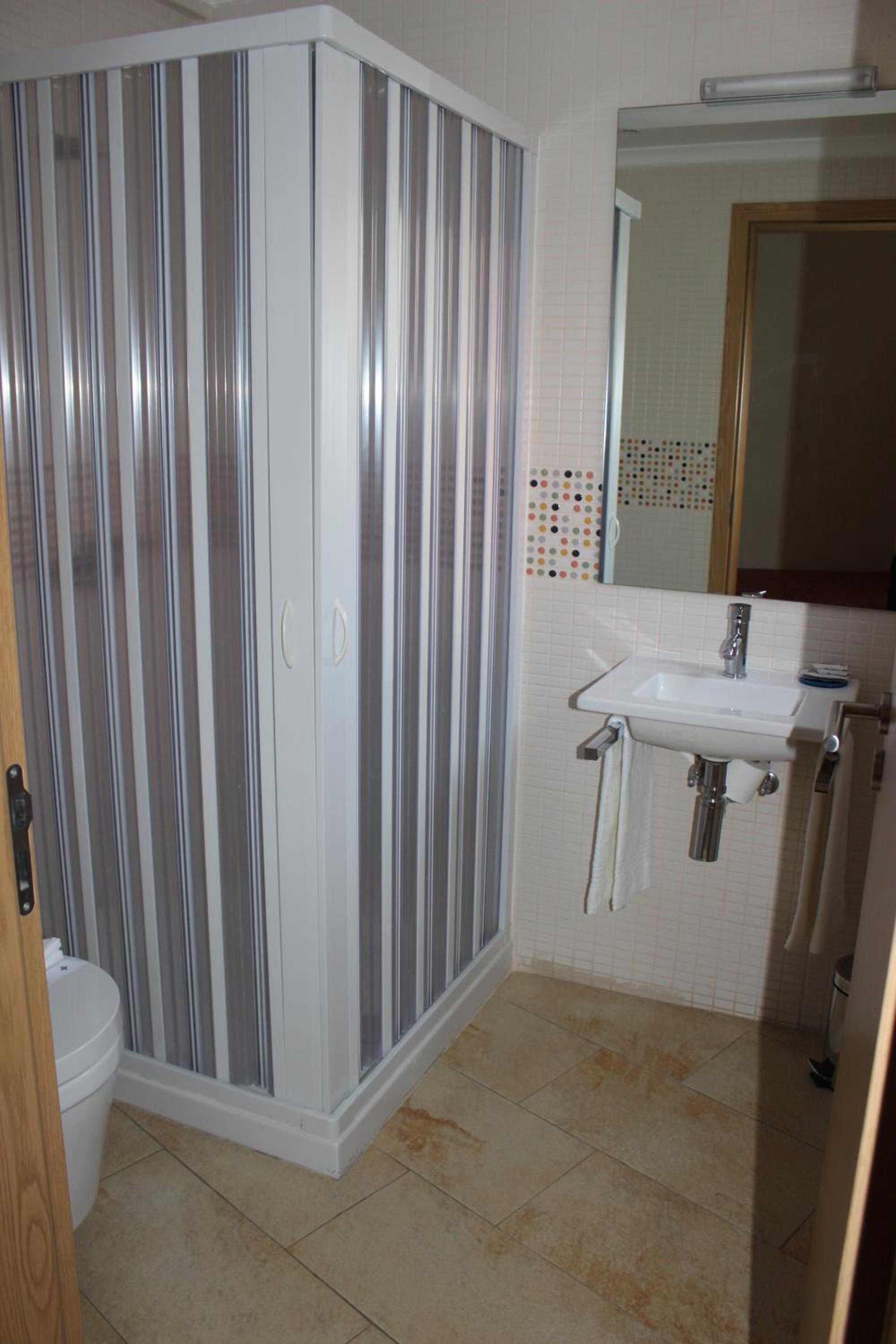 Triple Room - Photo 8