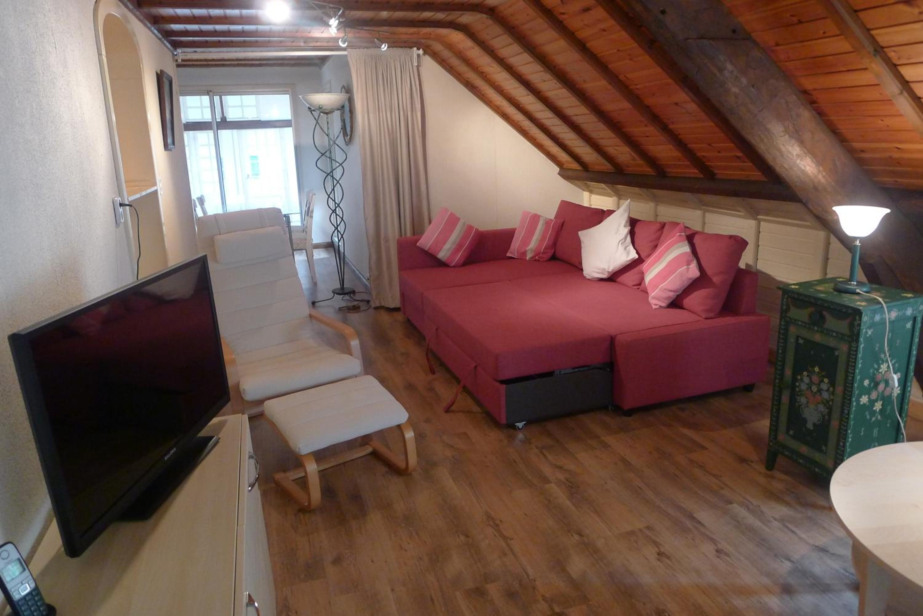 Two-Bedroom Apartment - Photo 25