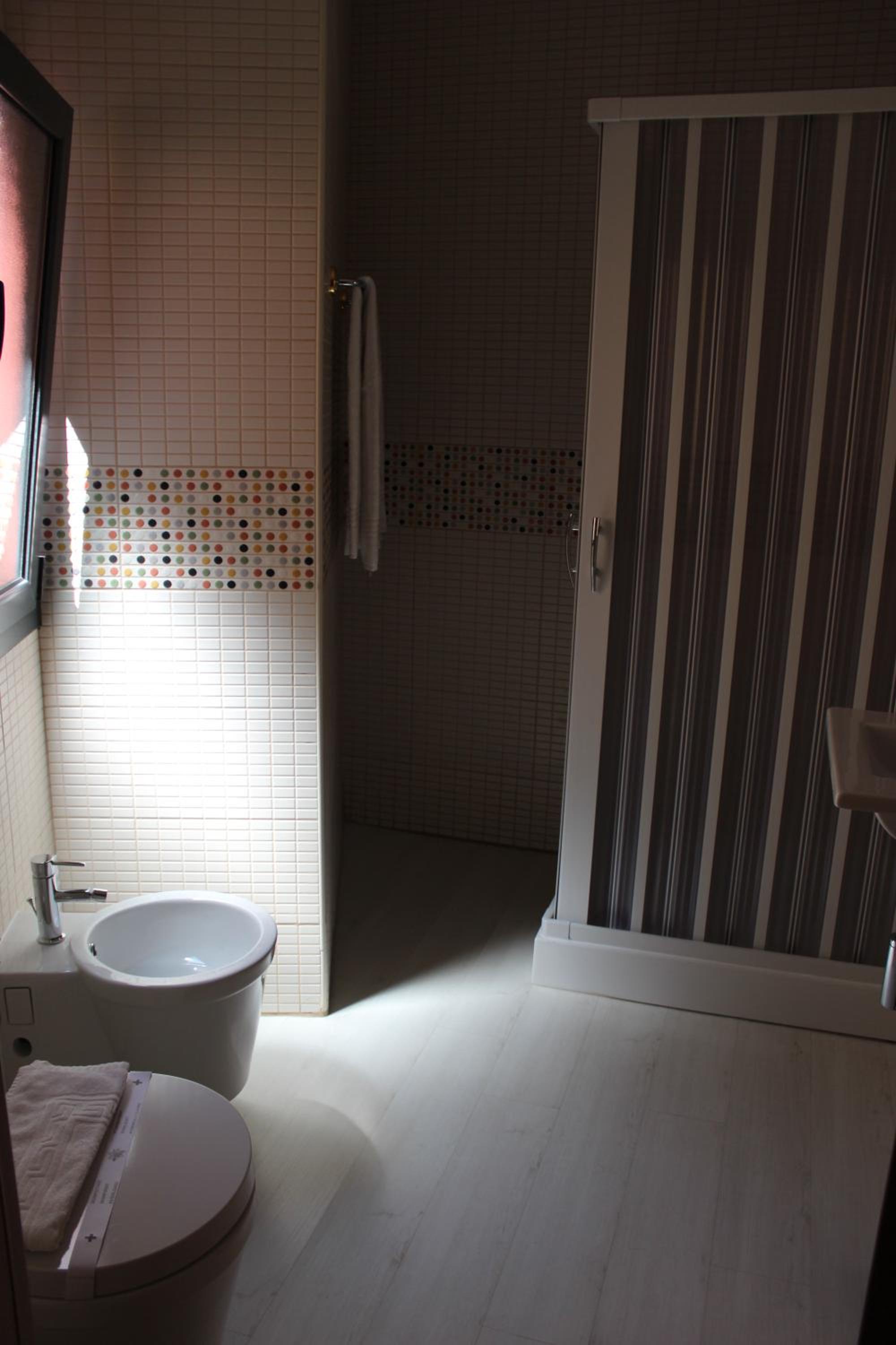Quadruple Room - Photo 7