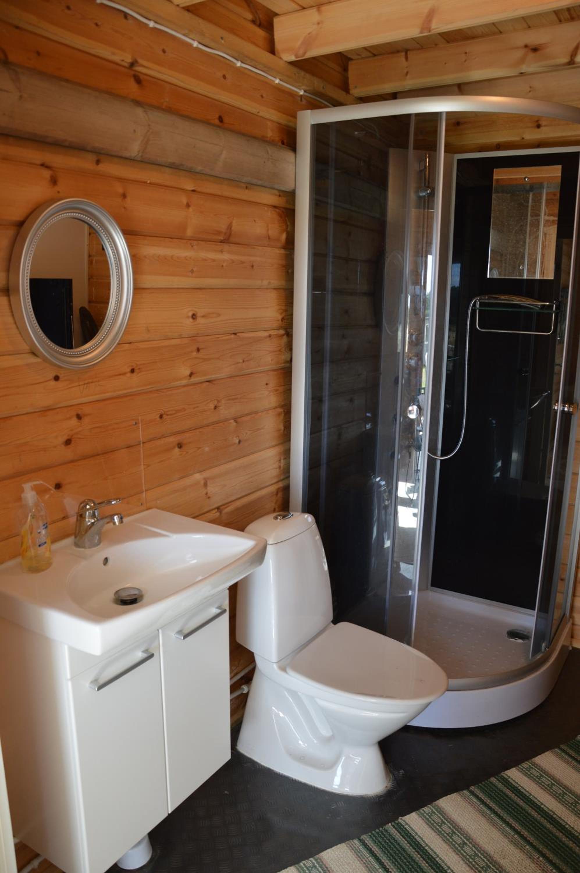 Two-Bedroom Cottage - Photo 2