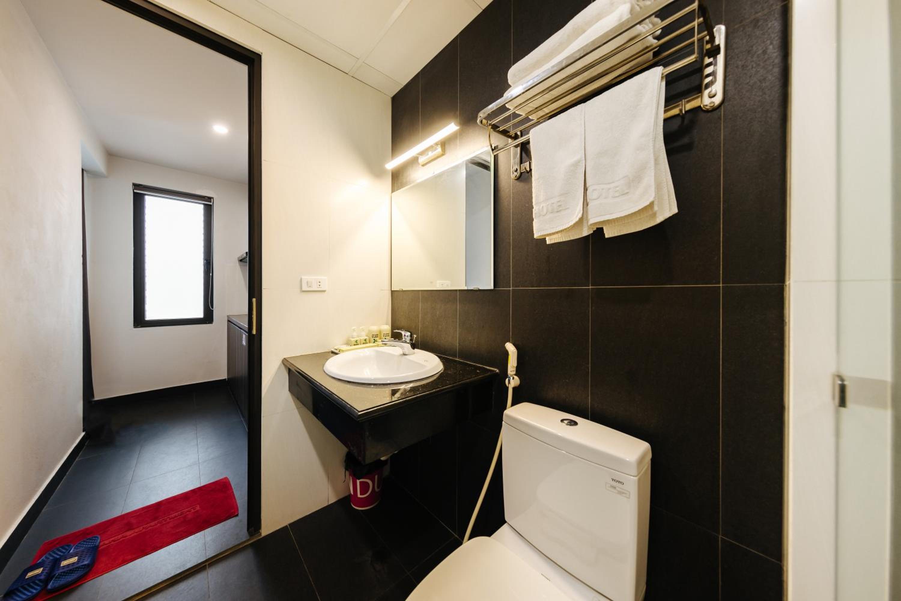 Suite with City View photo 2