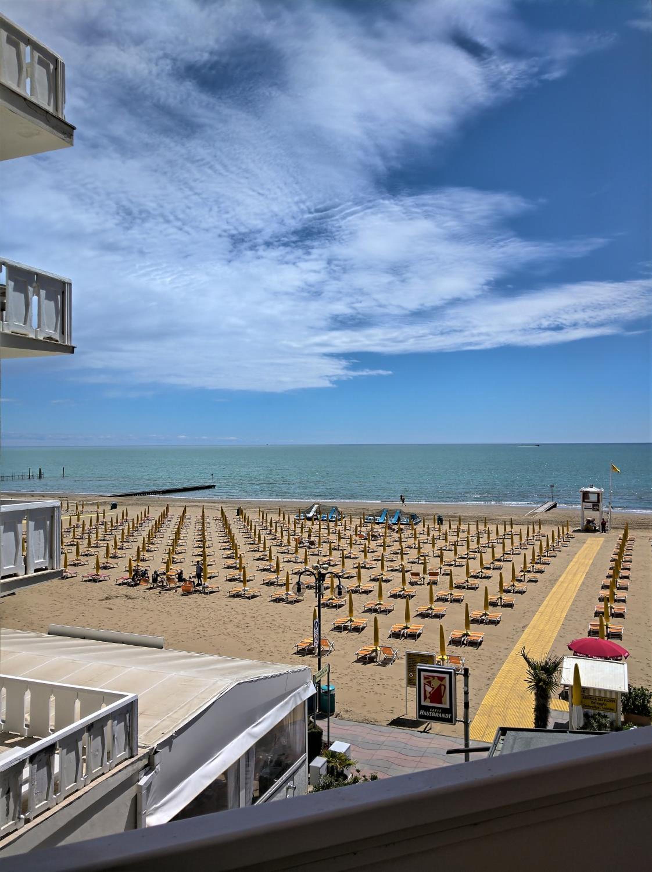 Standard Single Room with Partial Sea View photo 3