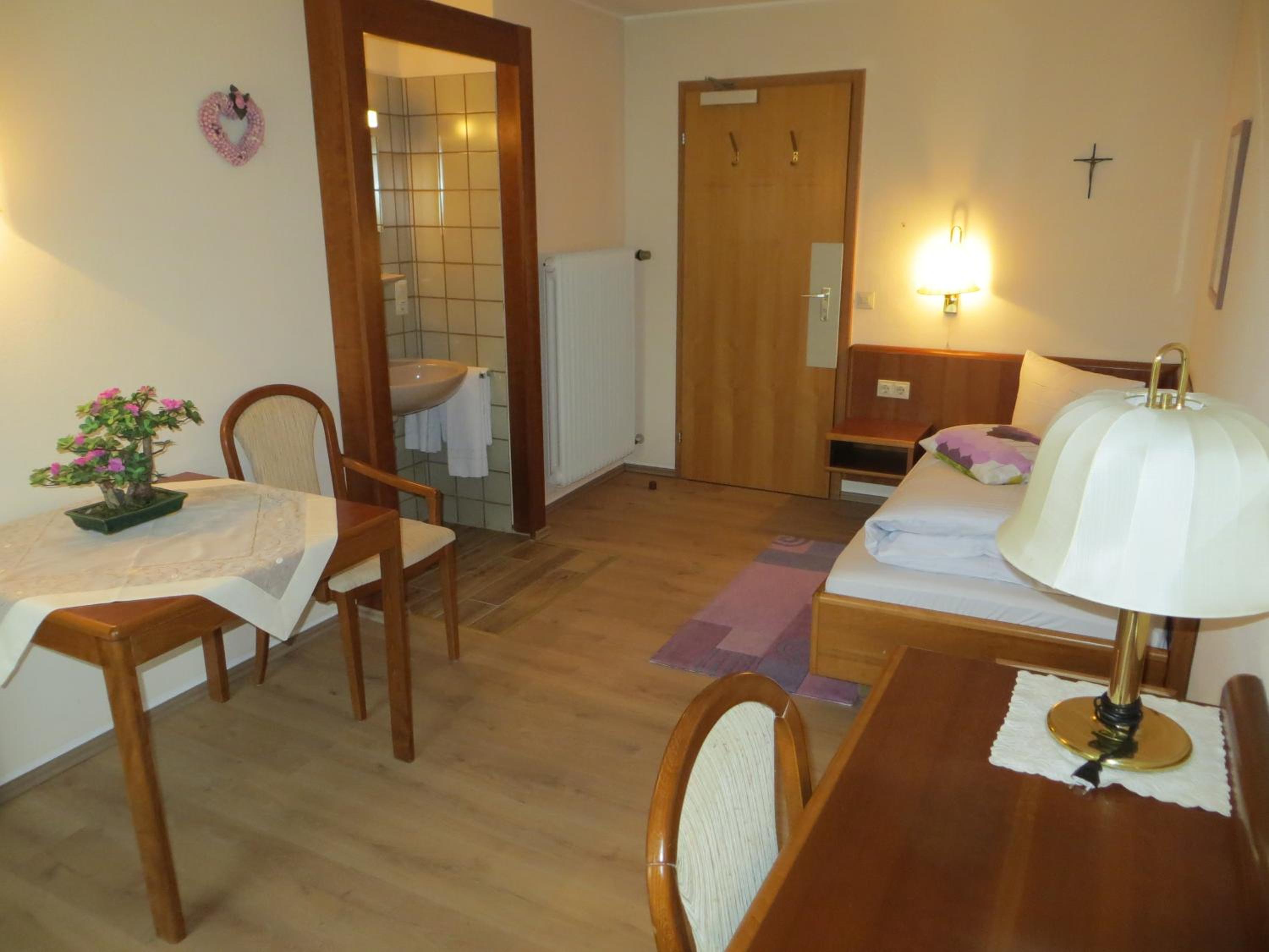 Single Room With Balcony And Shared Bathroom