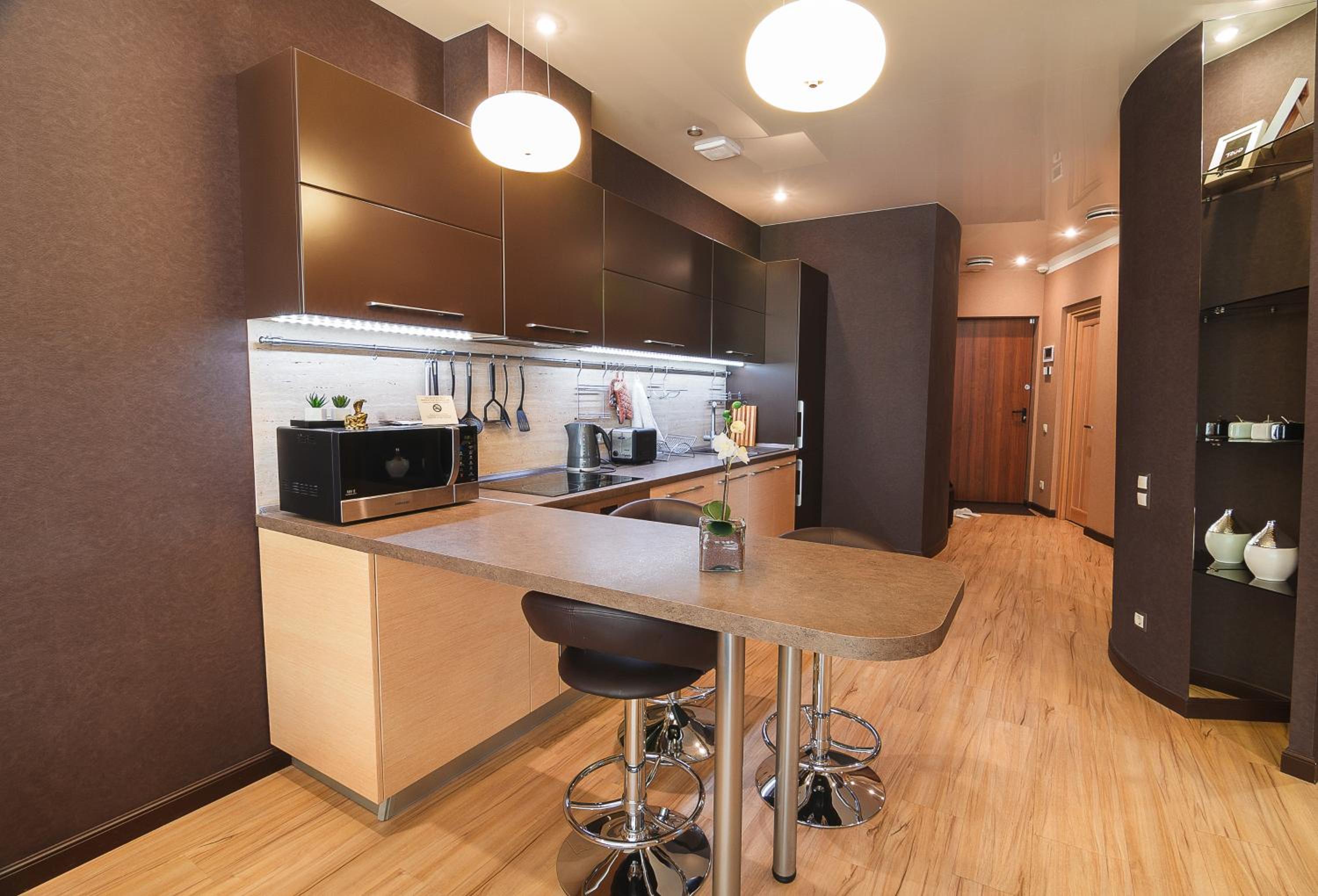 Deluxe One-Bedroom Apartment with Balcony  photo 2